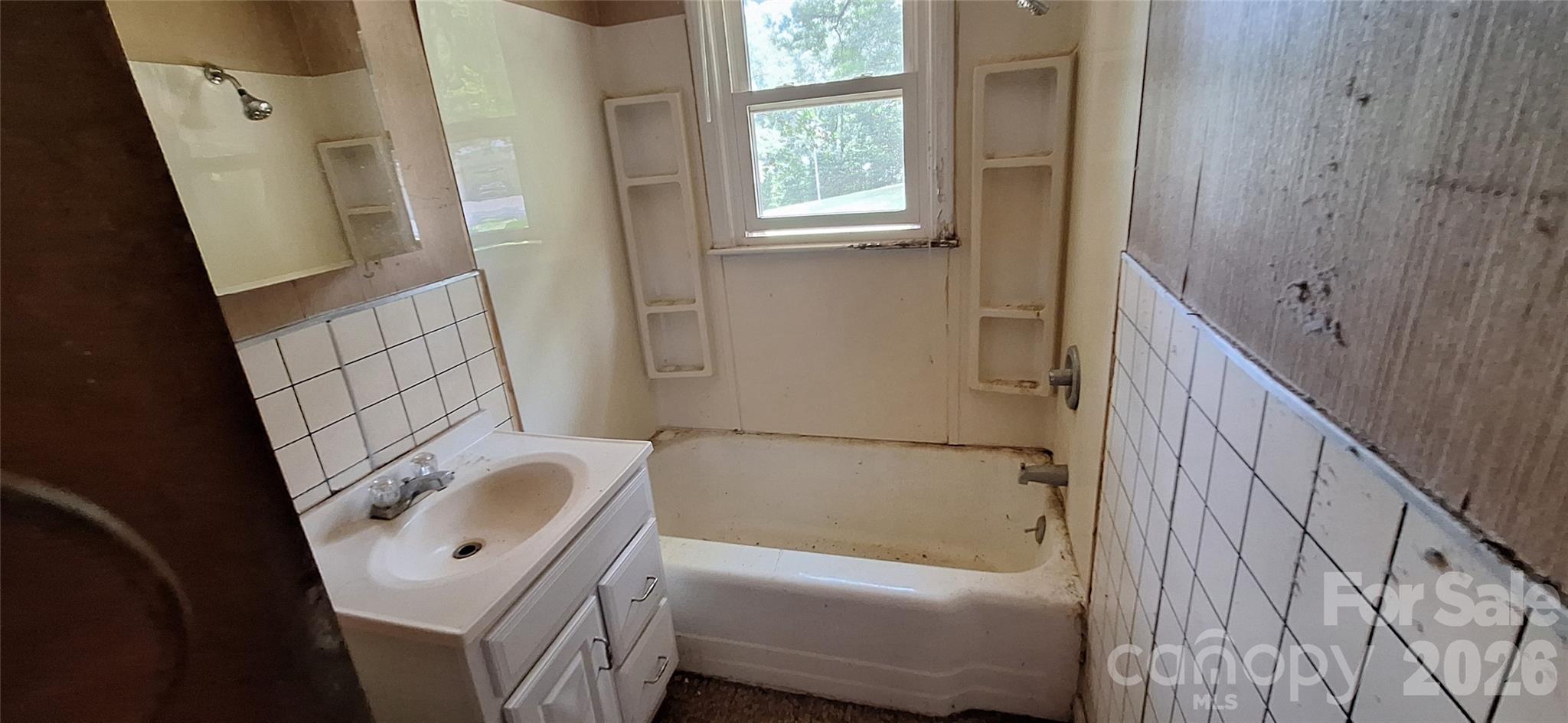 1036 Curve View Road — Lincolnton