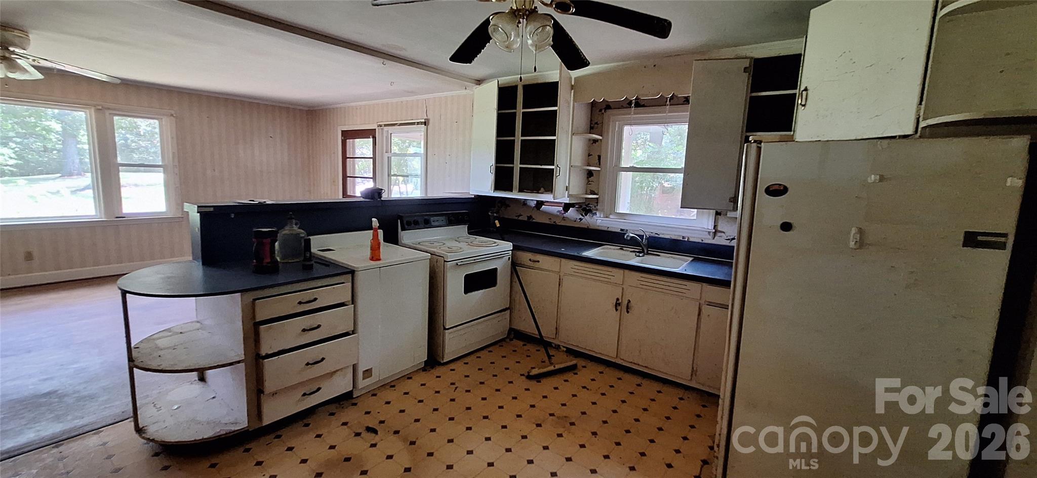 1036 Curve View Road — Lincolnton