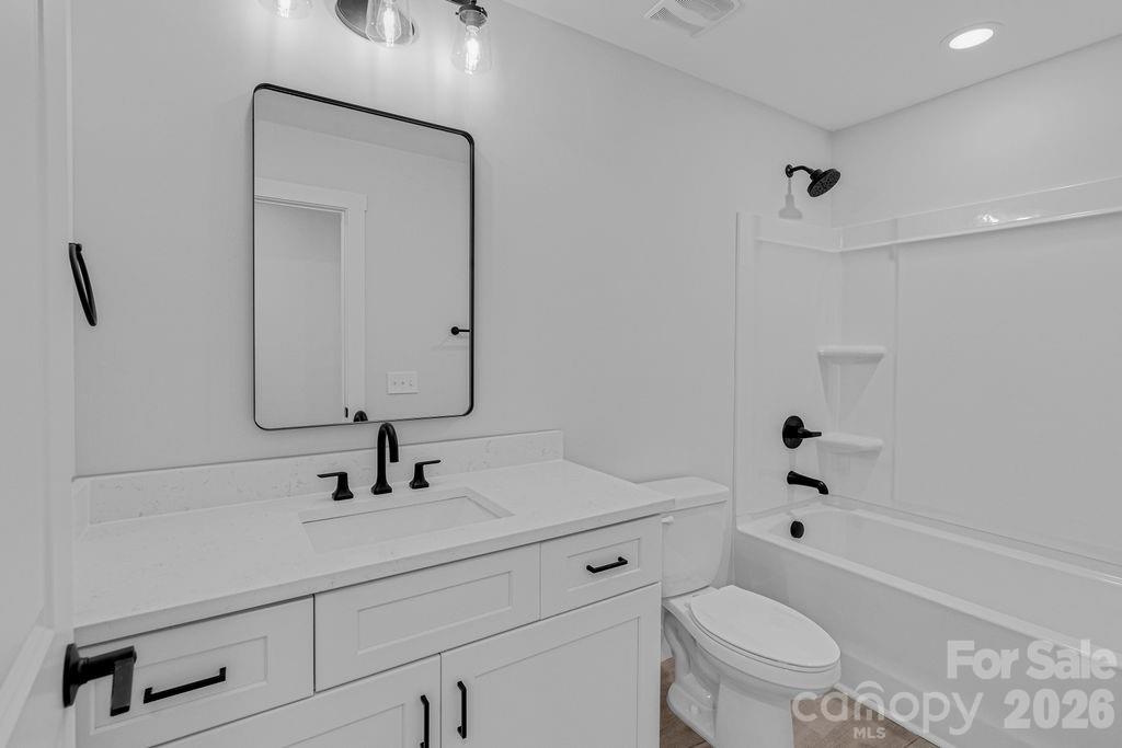 510 E Second Avenue — Gastonia