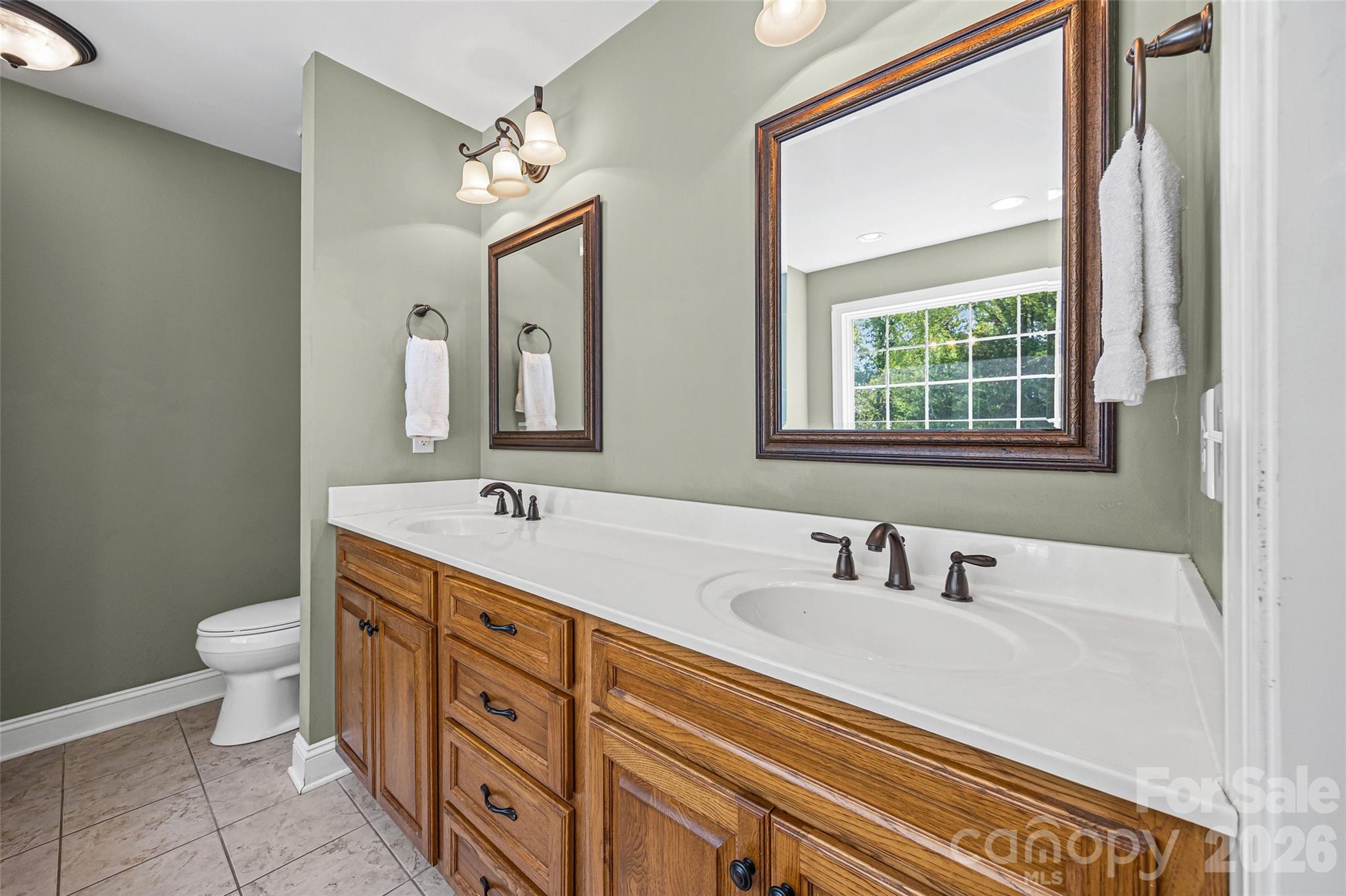 2229 Starnes Road — Edgemoor