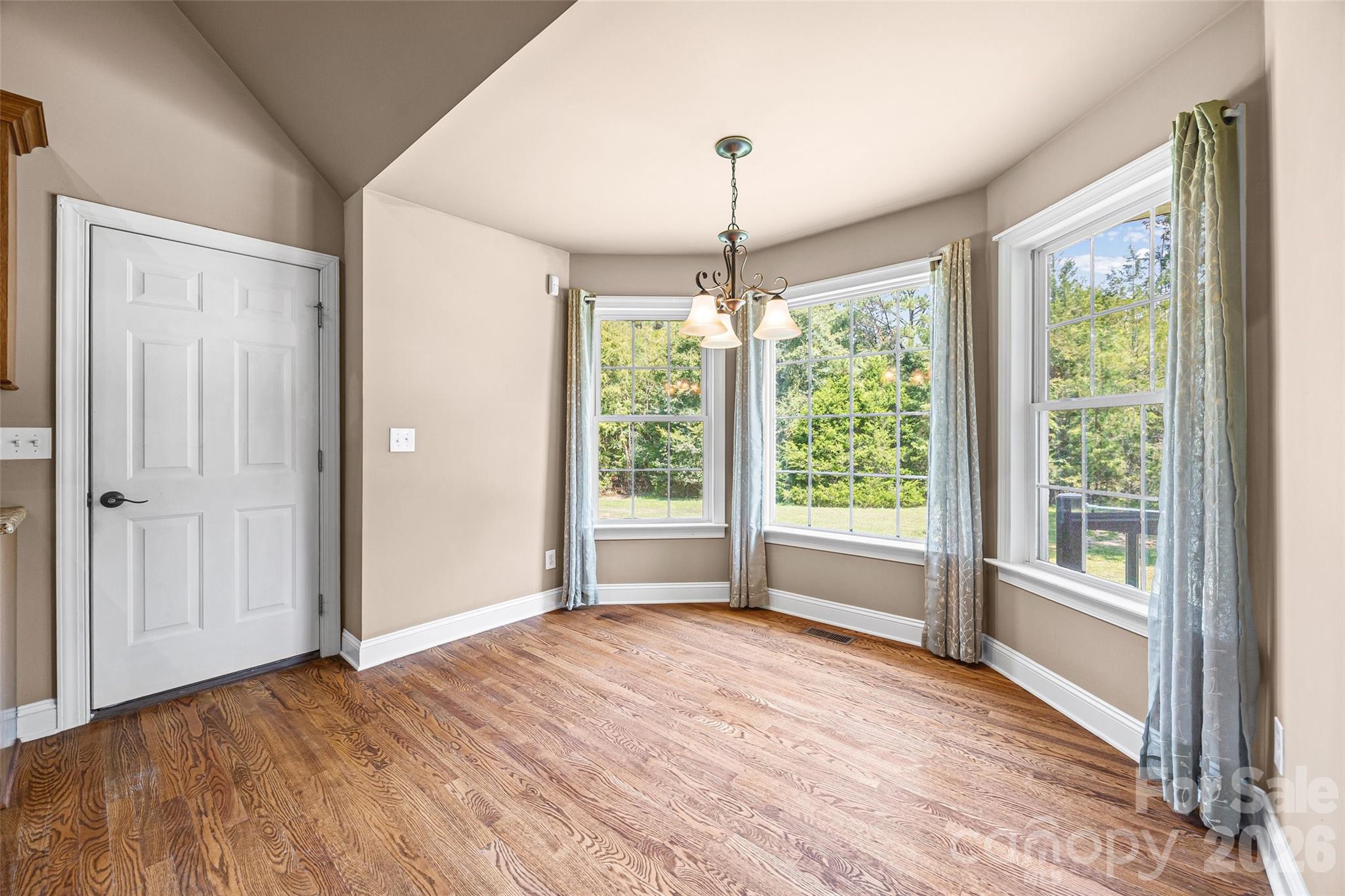 2229 Starnes Road — Edgemoor