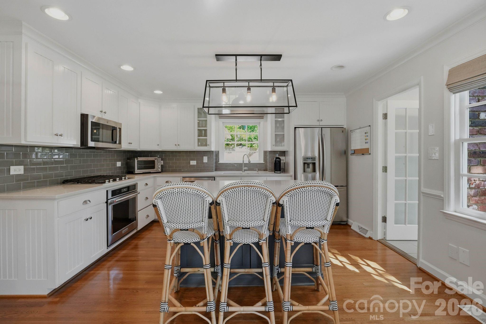 3901 Severn Avenue — Charlotte