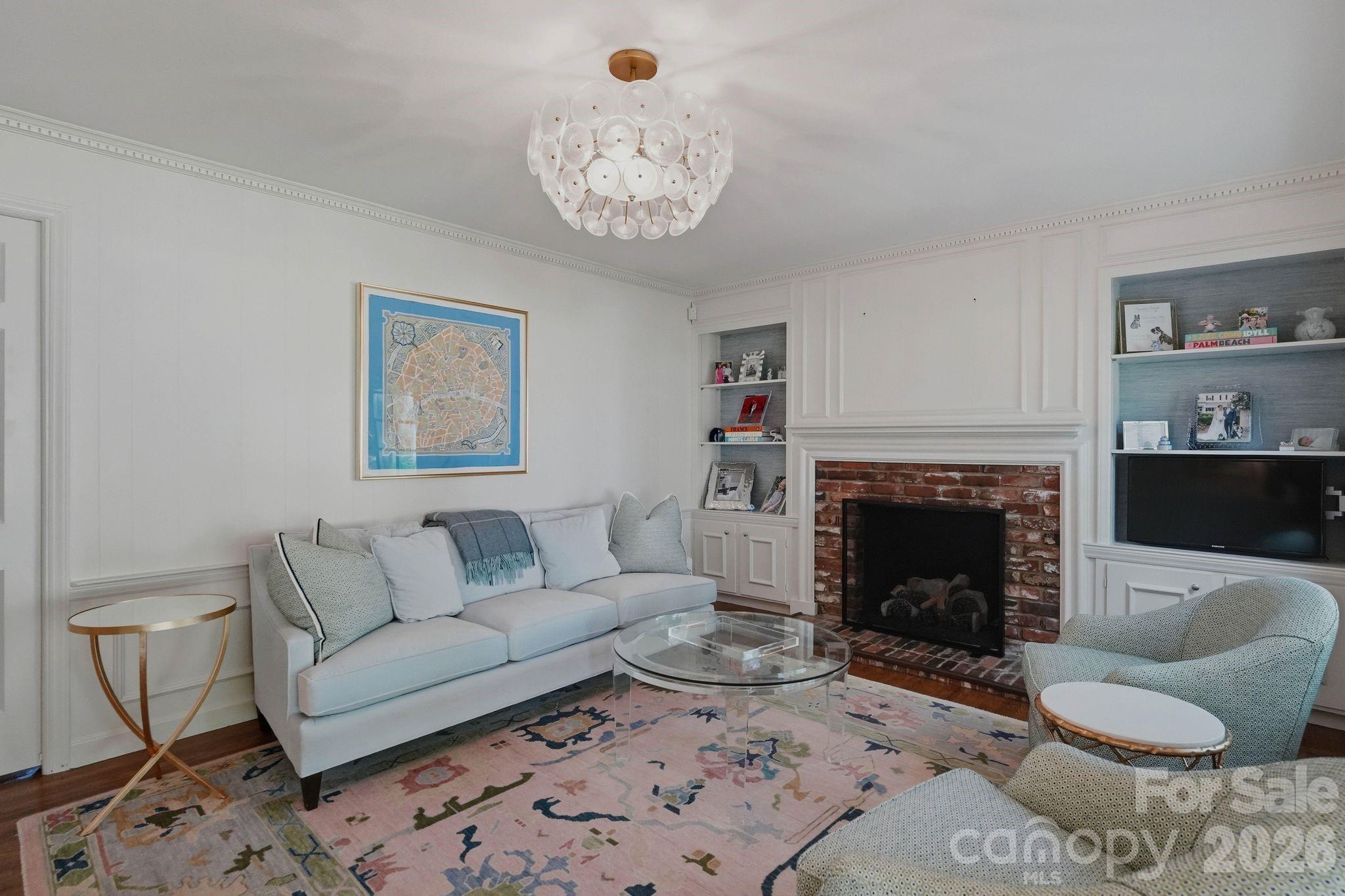 3901 Severn Avenue — Charlotte