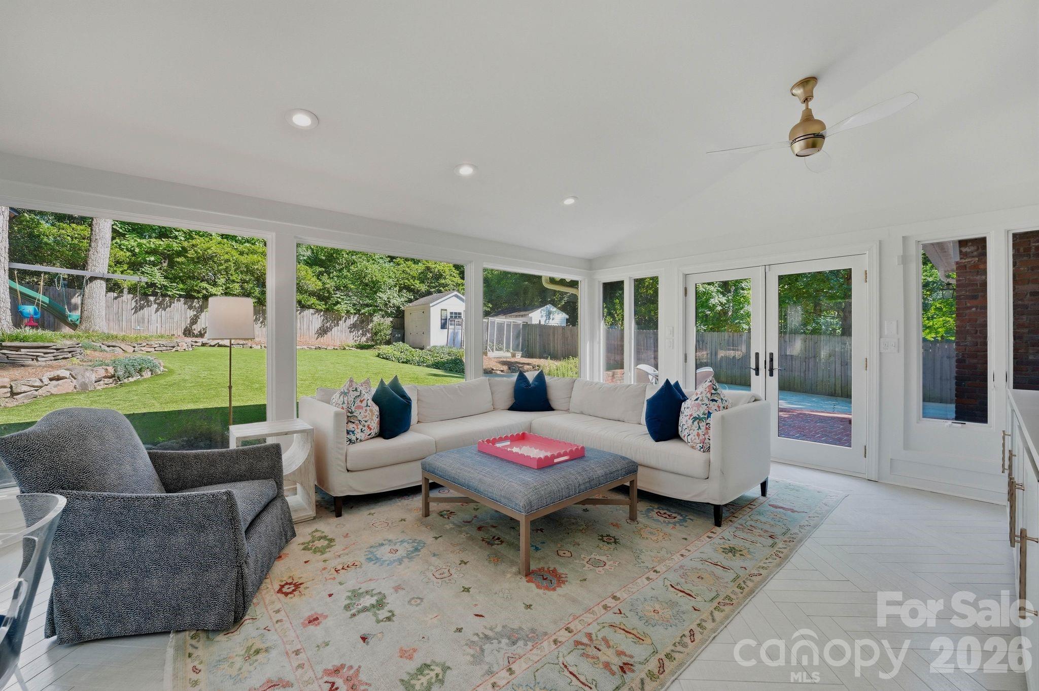 3901 Severn Avenue — Charlotte