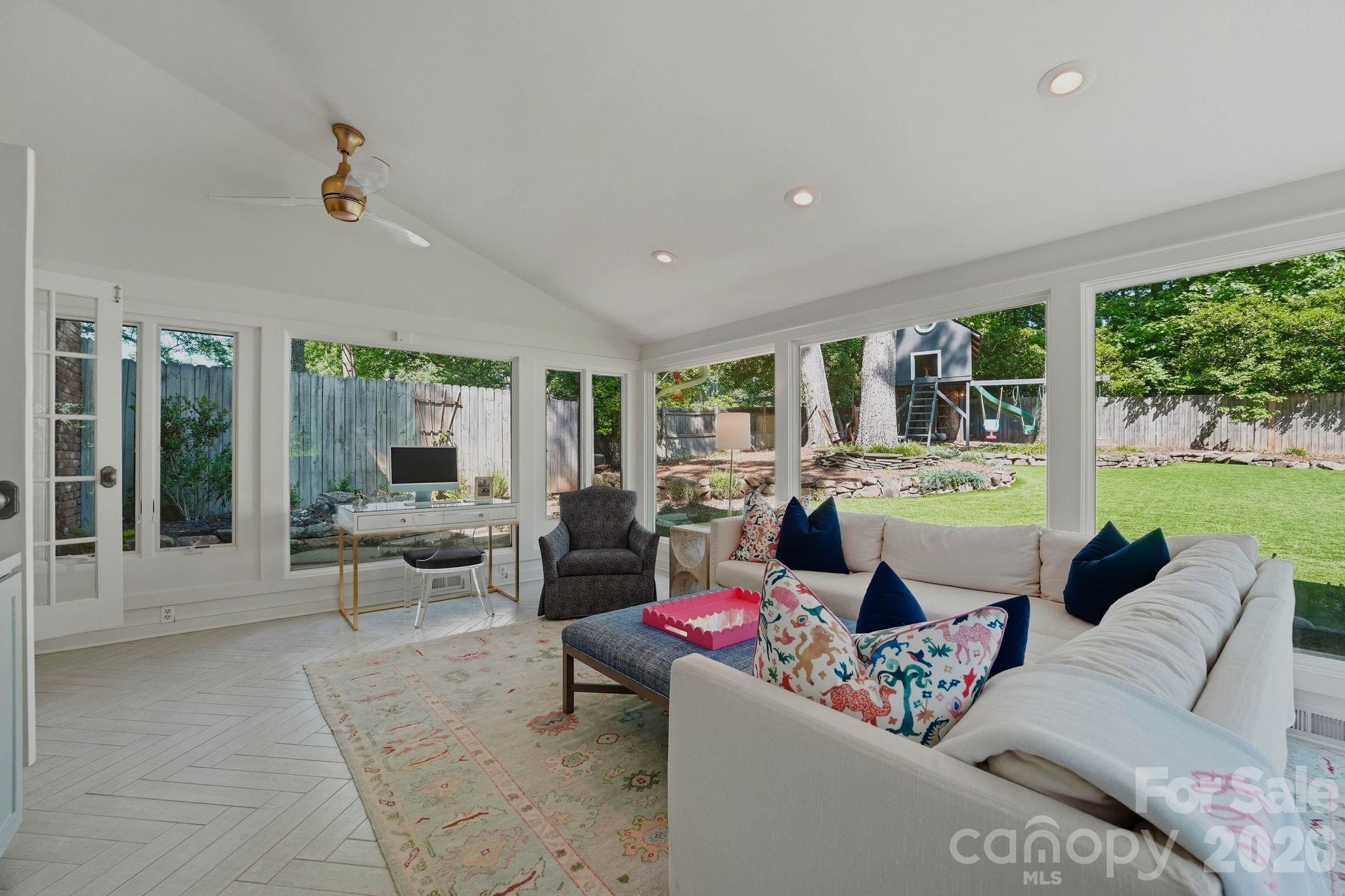 3901 Severn Avenue — Charlotte