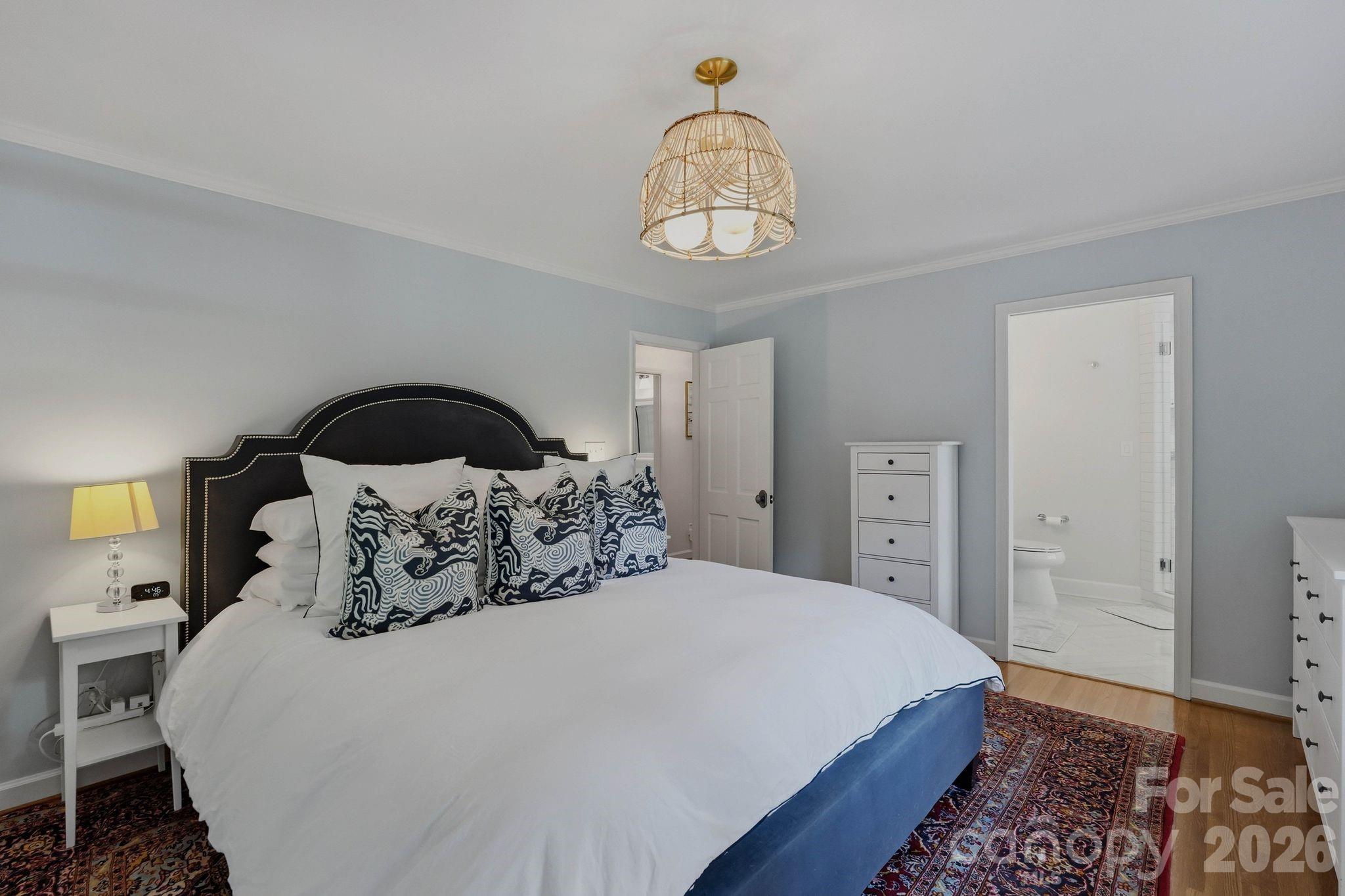 3901 Severn Avenue — Charlotte