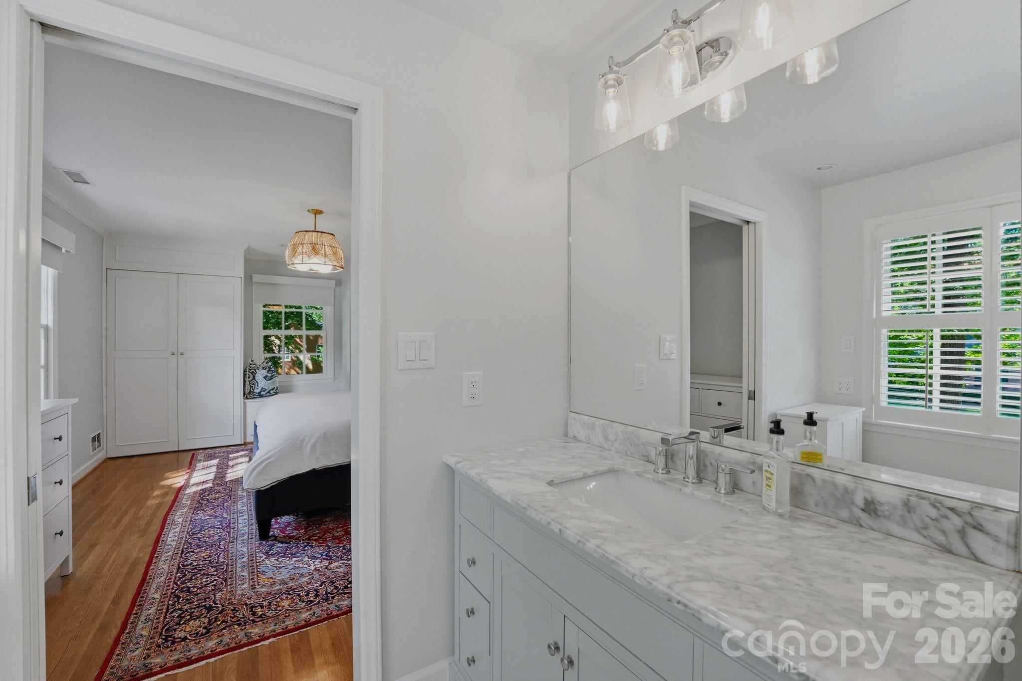 3901 Severn Avenue — Charlotte