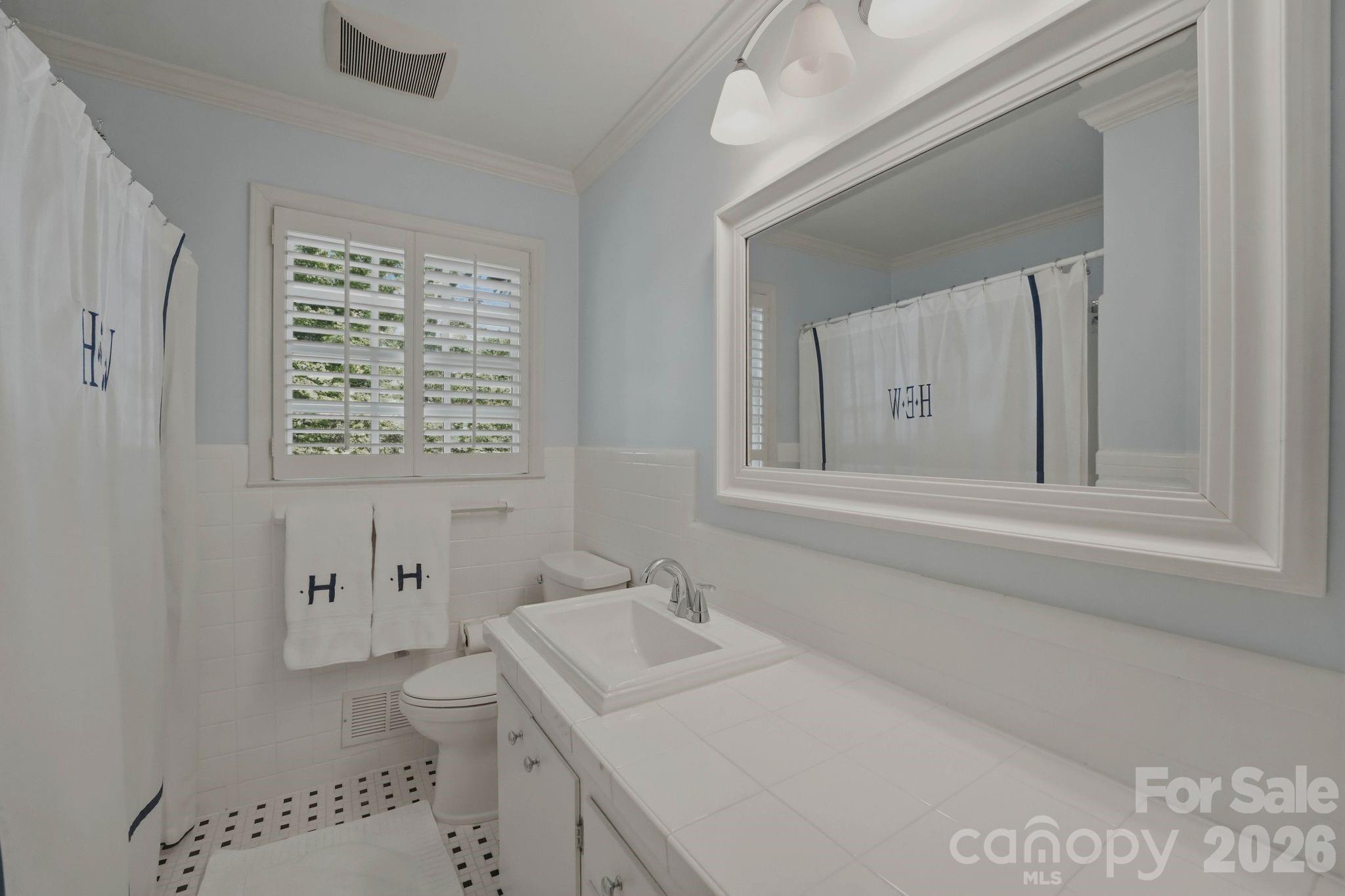 3901 Severn Avenue — Charlotte