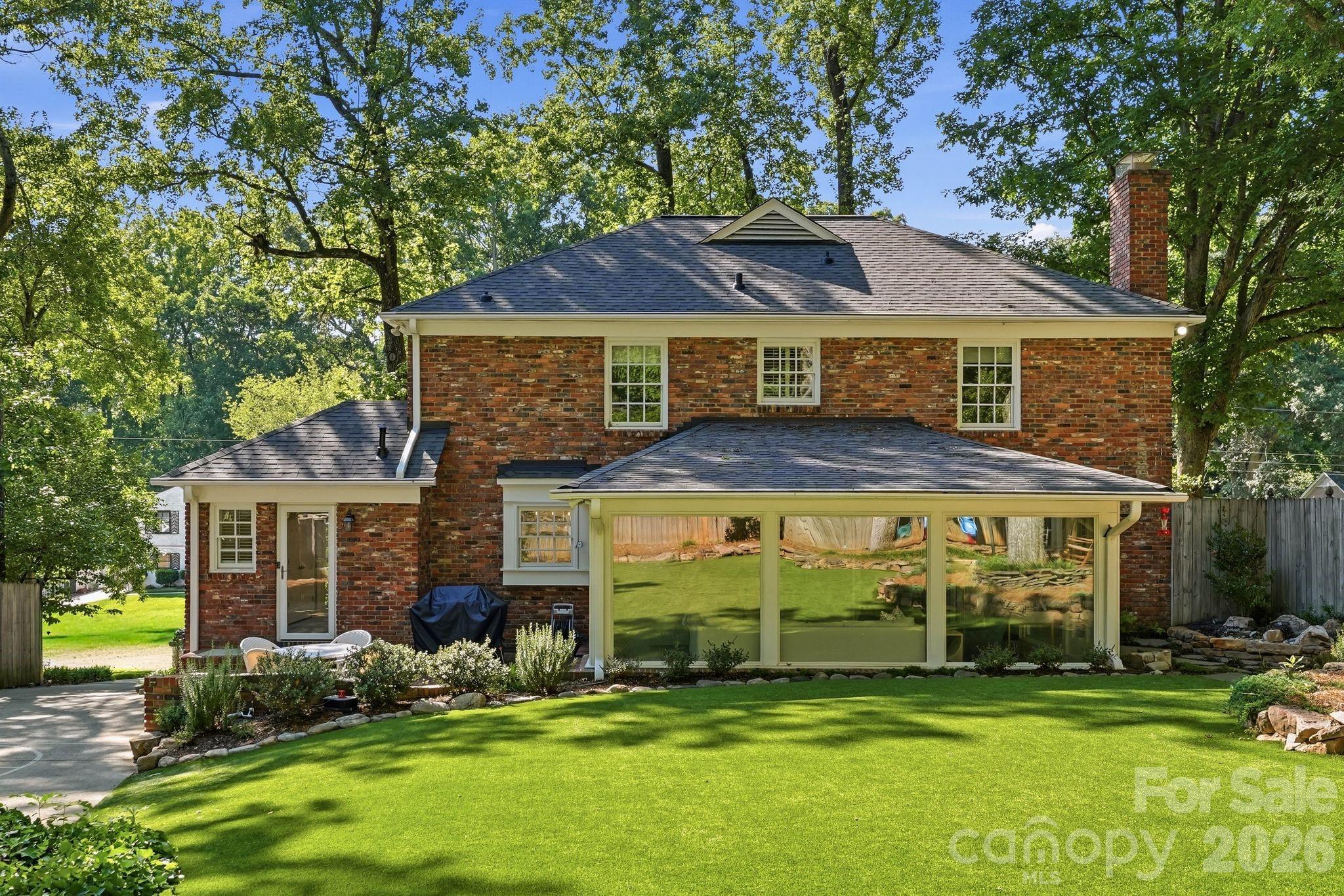 3901 Severn Avenue — Charlotte