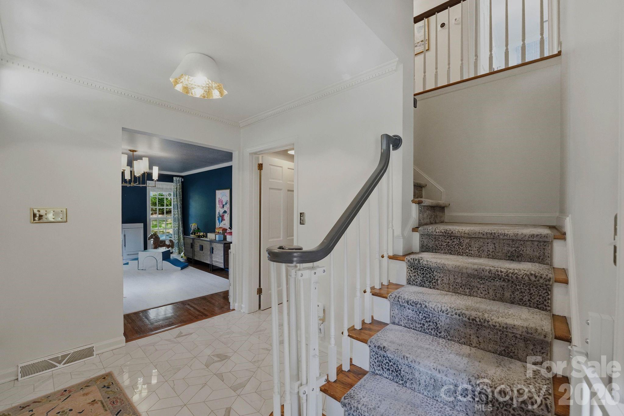 3901 Severn Avenue — Charlotte