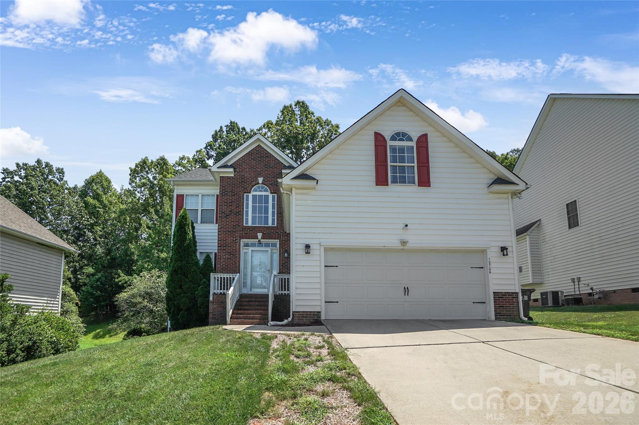 10706 Hellebore Road — Charlotte
