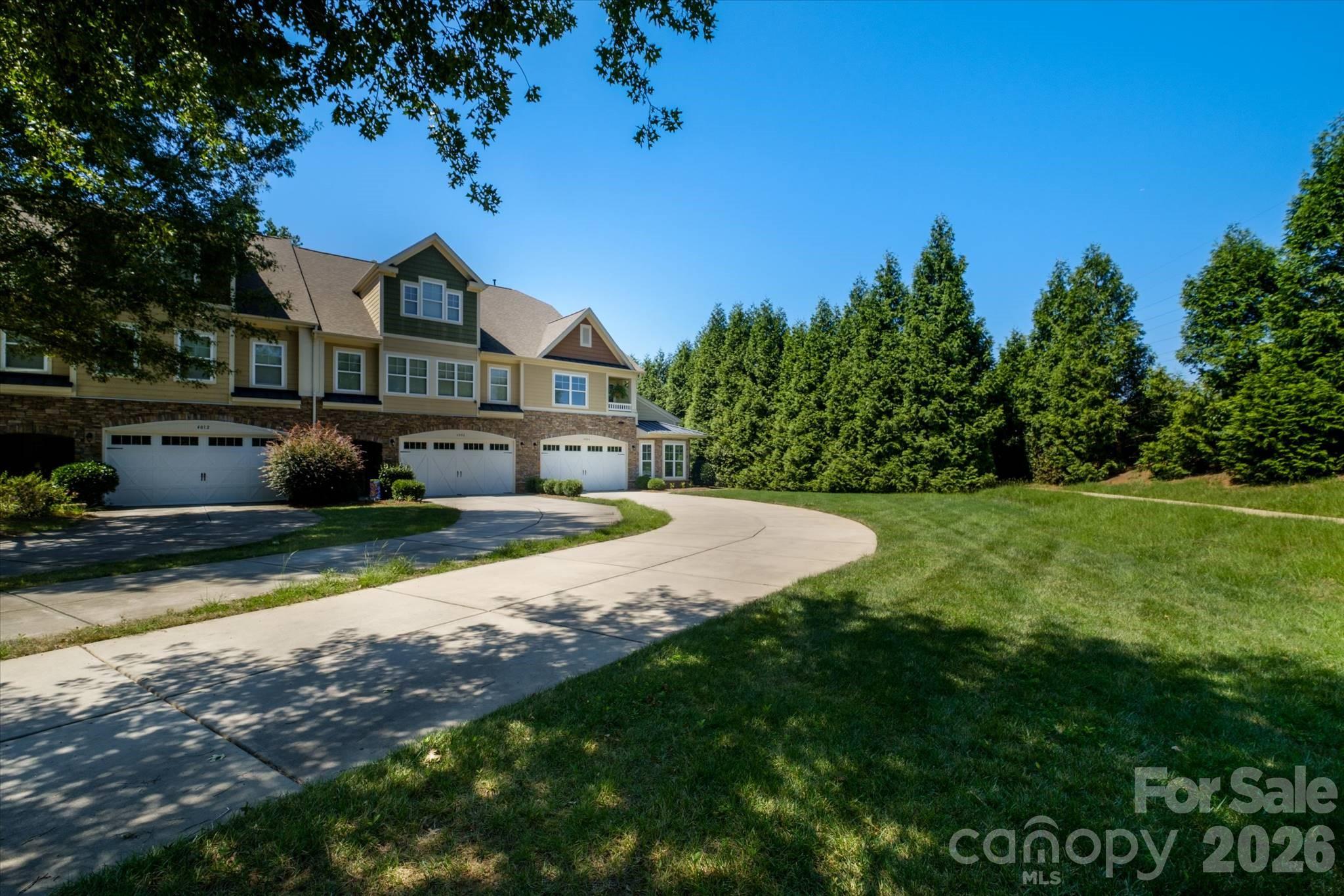 4004 La Crema Drive — Charlotte
