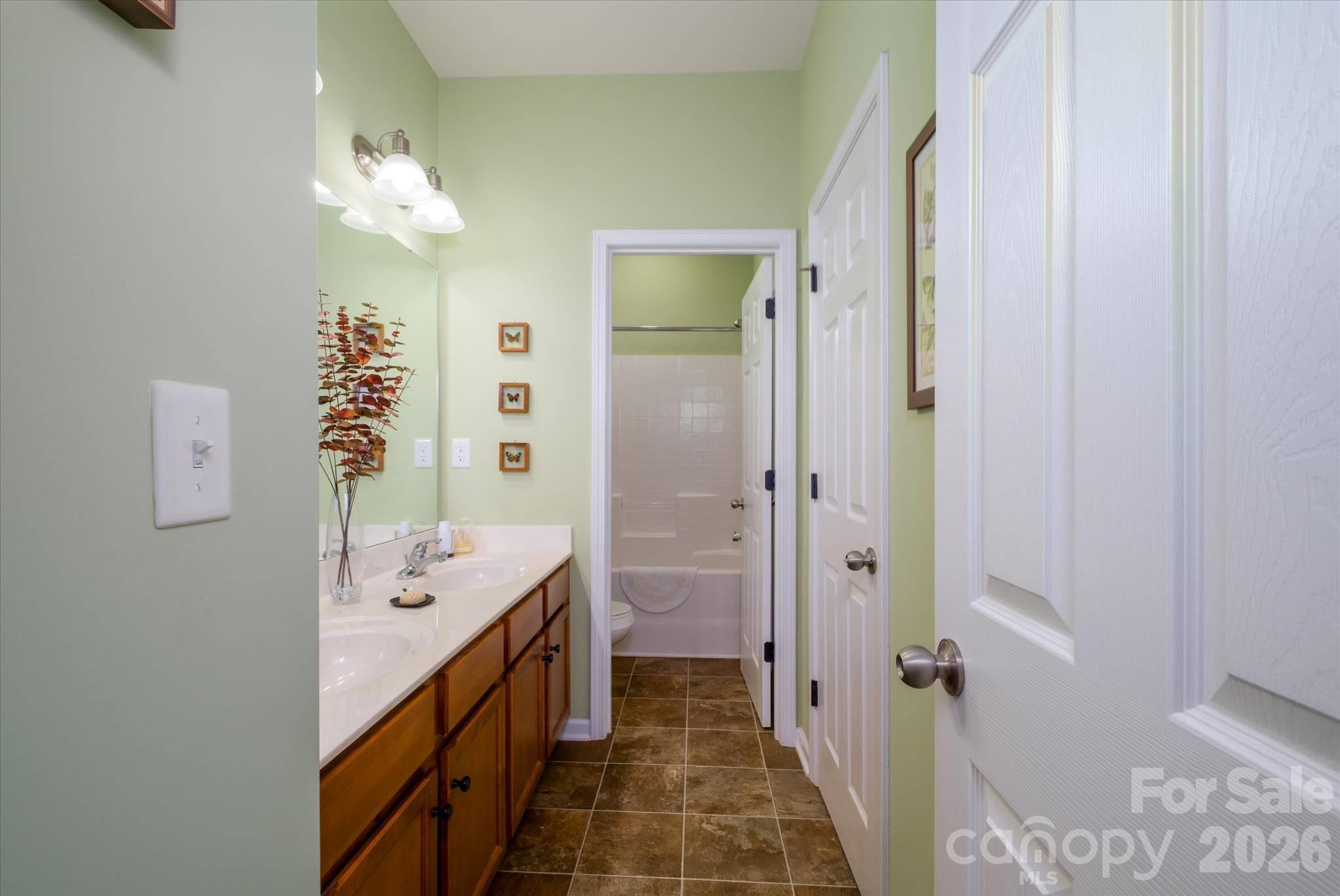 4004 La Crema Drive — Charlotte
