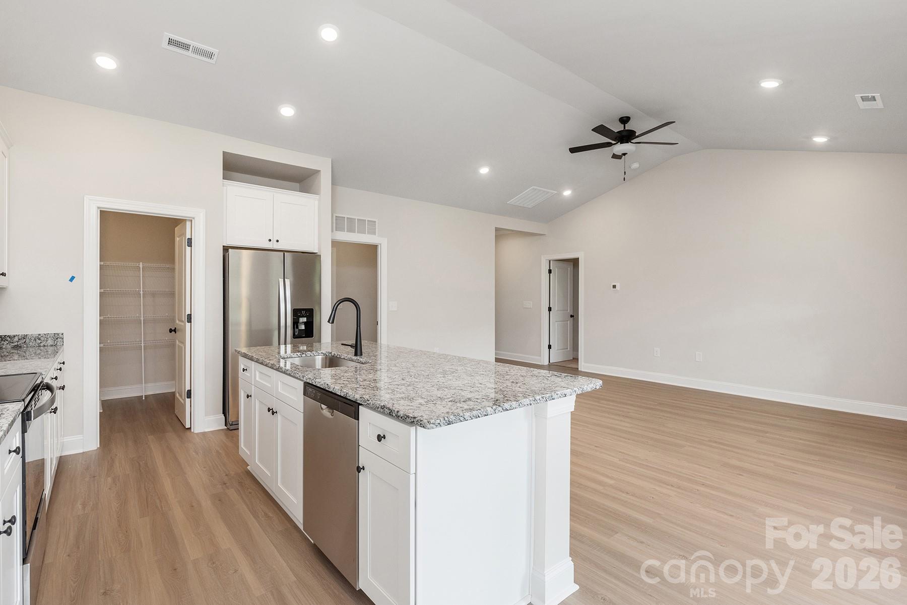 8122 Cravat Court — Charlotte