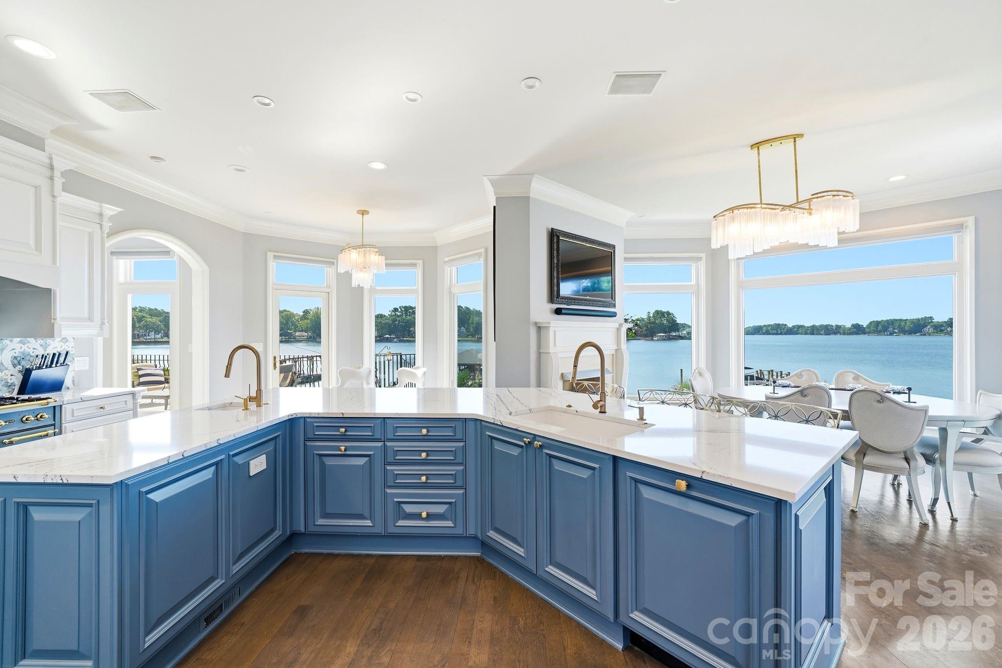 18332 Harbor Light Boulevard — Cornelius