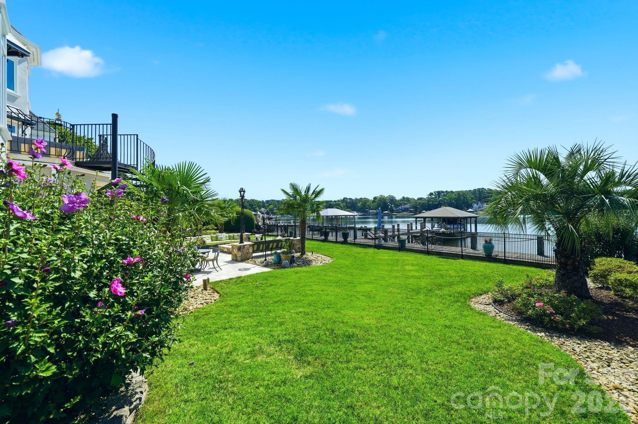 18332 Harbor Light Boulevard — Cornelius