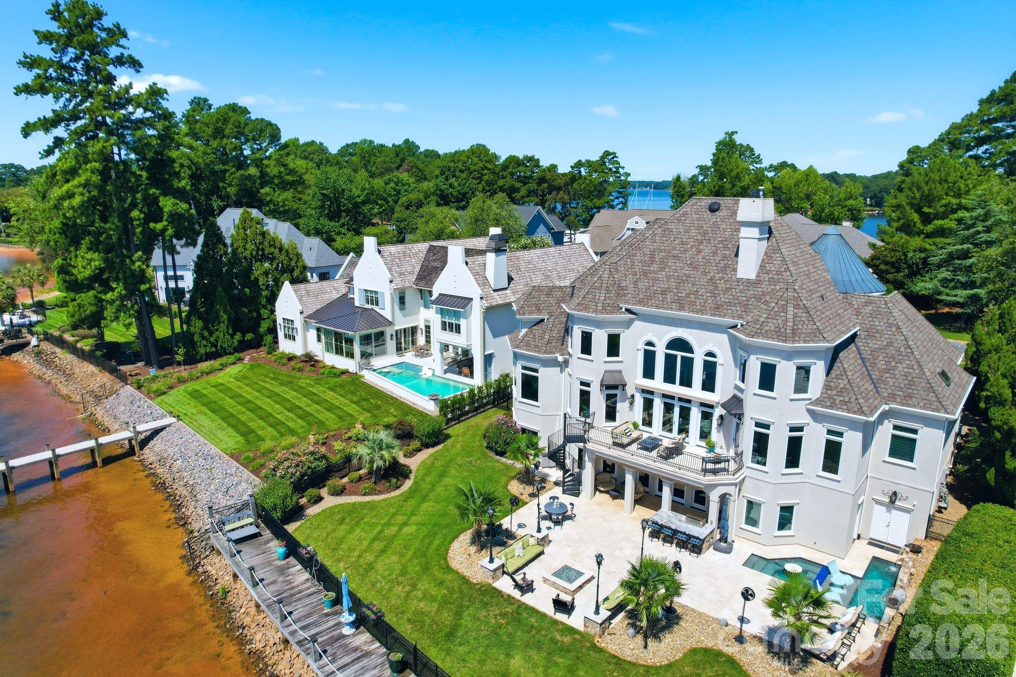18332 Harbor Light Boulevard — Cornelius