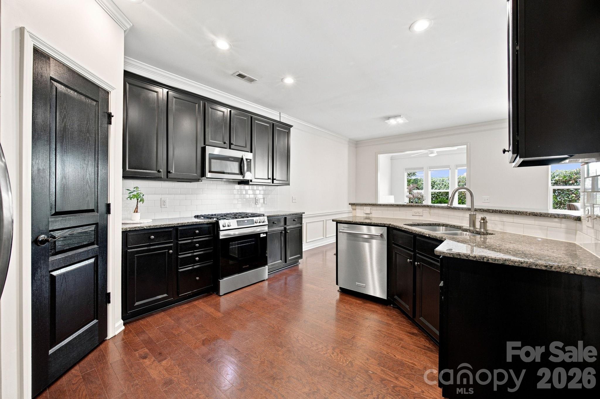 5842 Glassport Lane — Charlotte