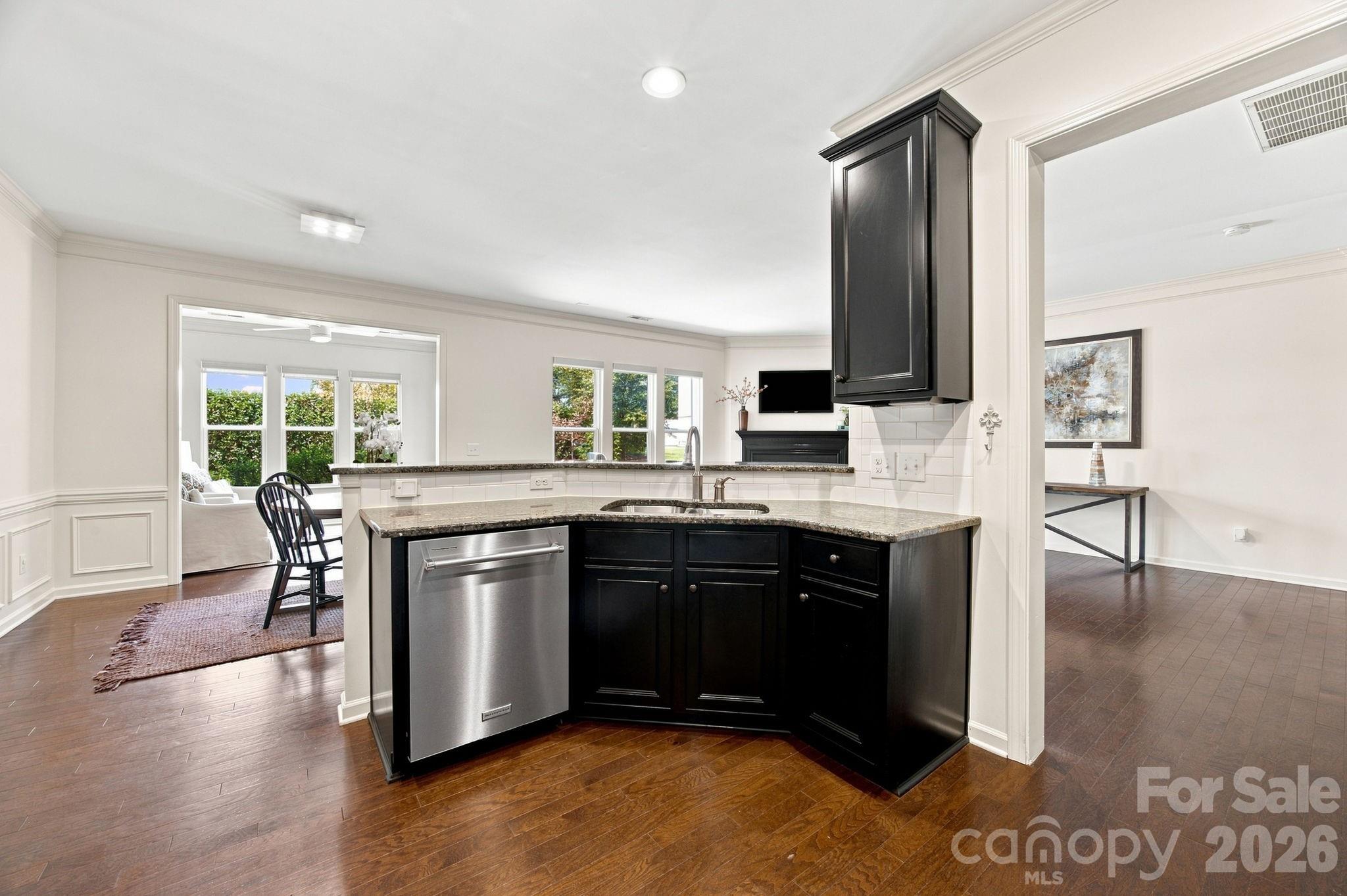 5842 Glassport Lane — Charlotte