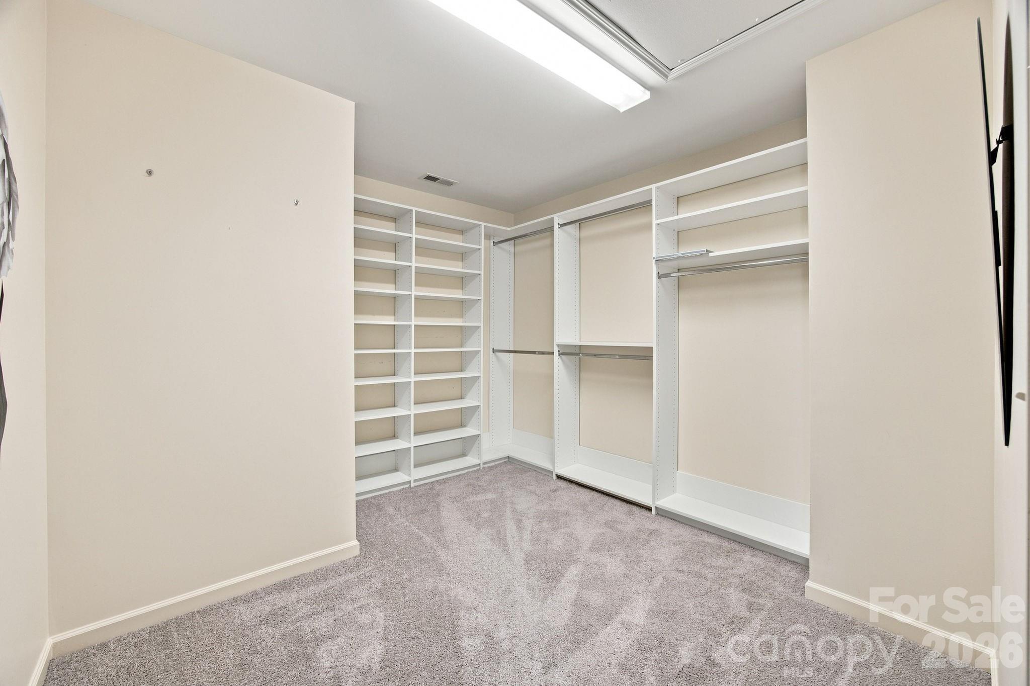 5842 Glassport Lane — Charlotte