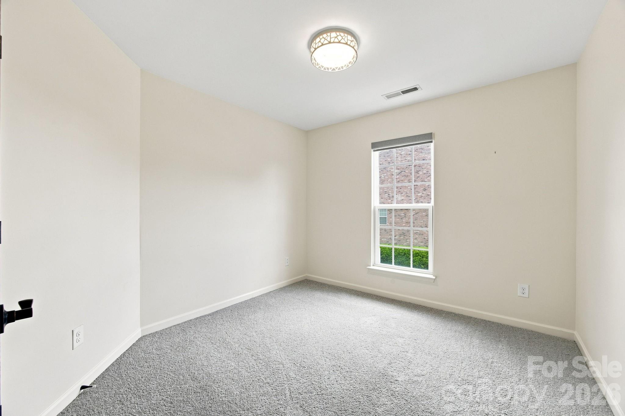 5842 Glassport Lane — Charlotte