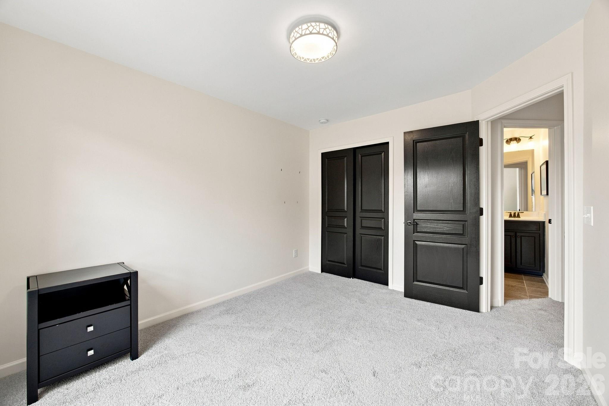 5842 Glassport Lane — Charlotte