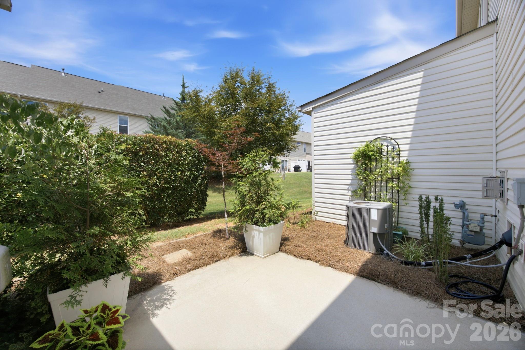 5842 Glassport Lane — Charlotte