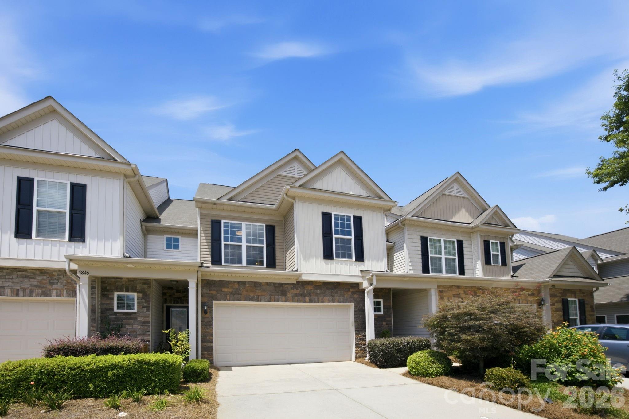 5842 Glassport Lane — Charlotte