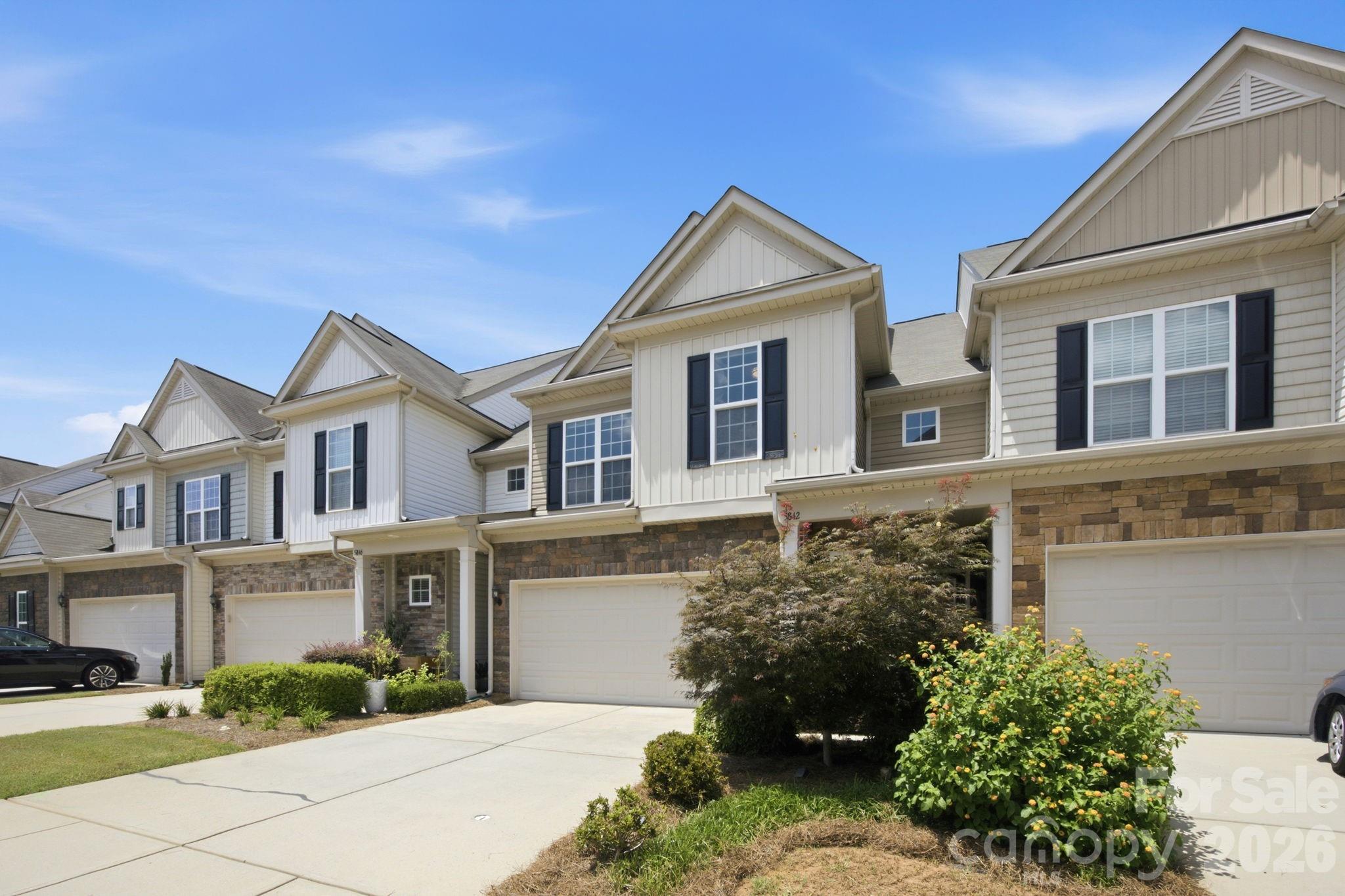 5842 Glassport Lane — Charlotte