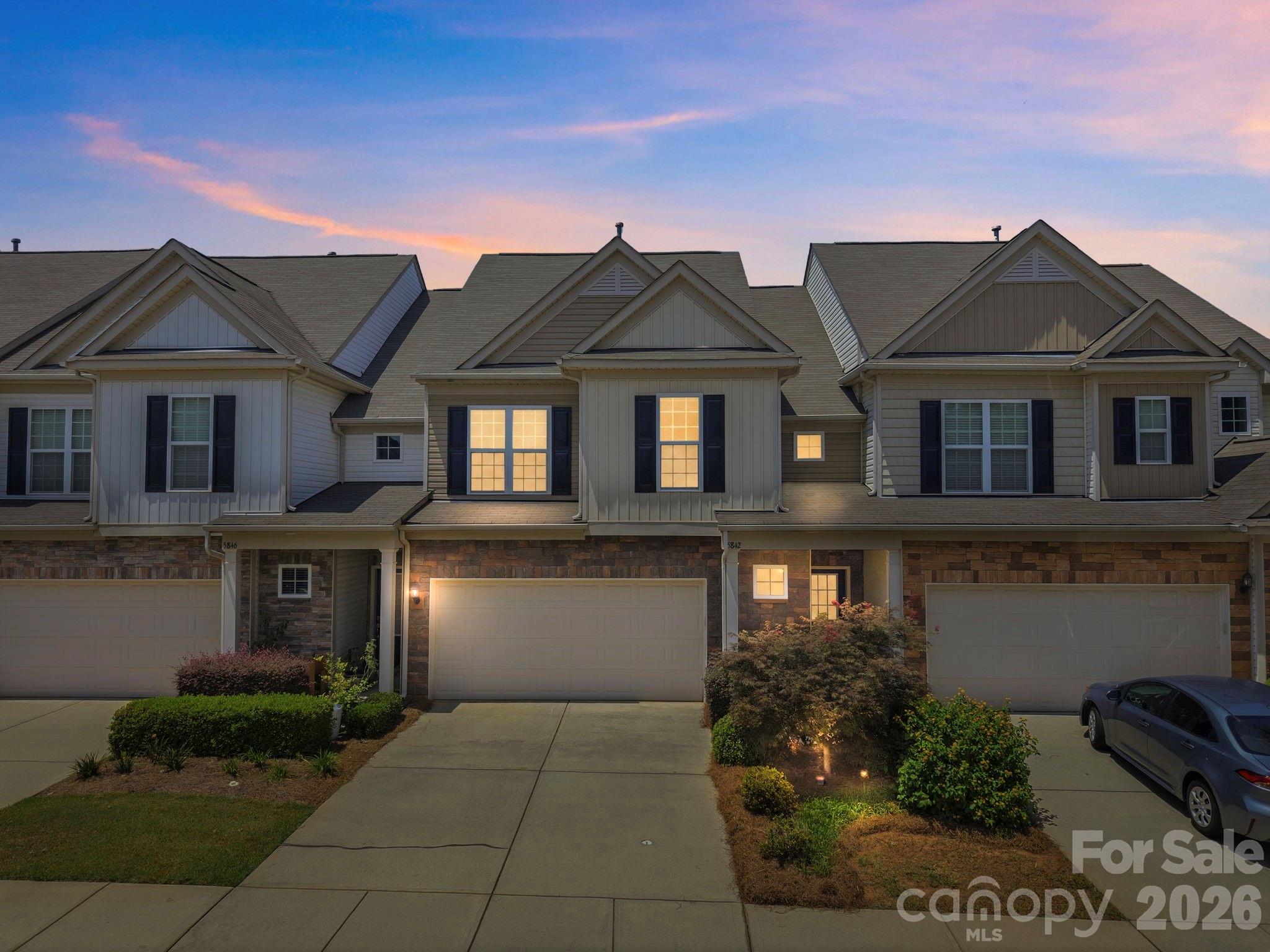 5842 Glassport Lane — Charlotte