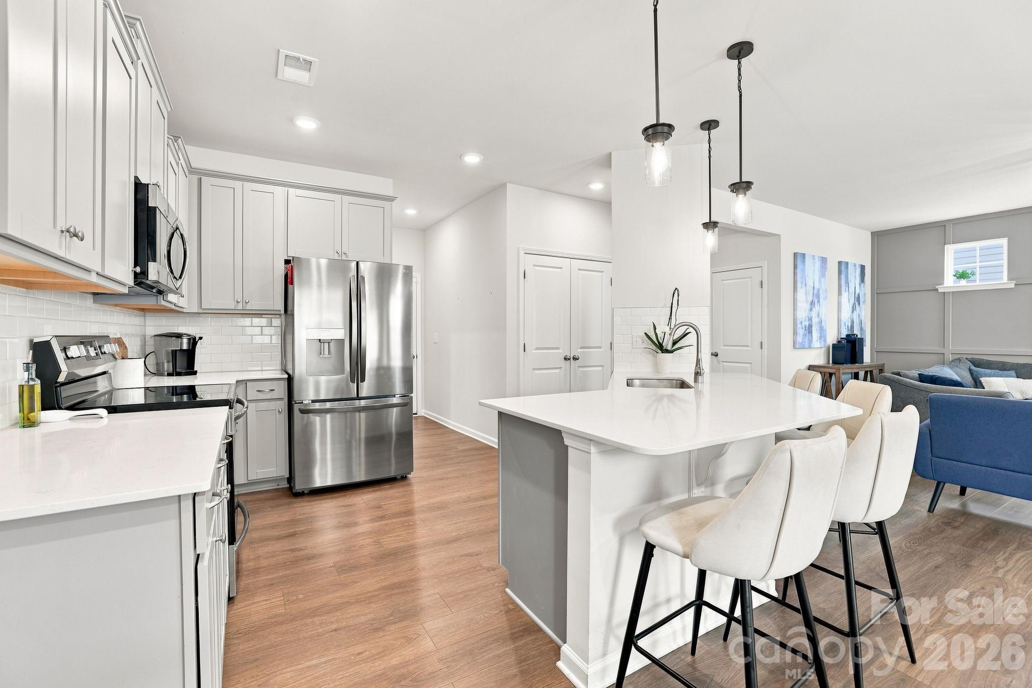 6522 Gopher Road — Lancaster