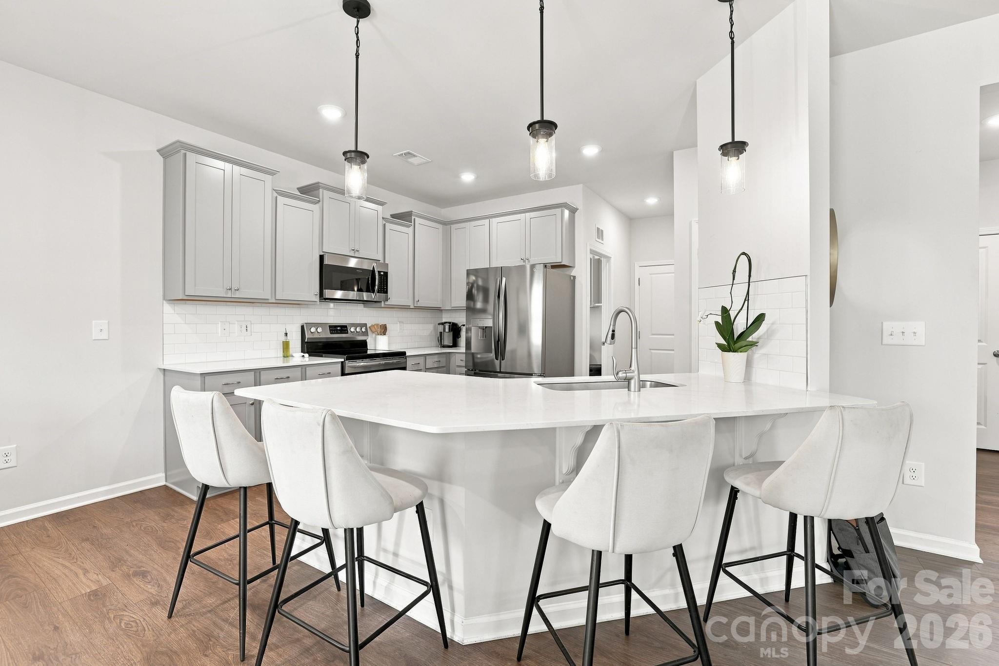 6522 Gopher Road — Lancaster