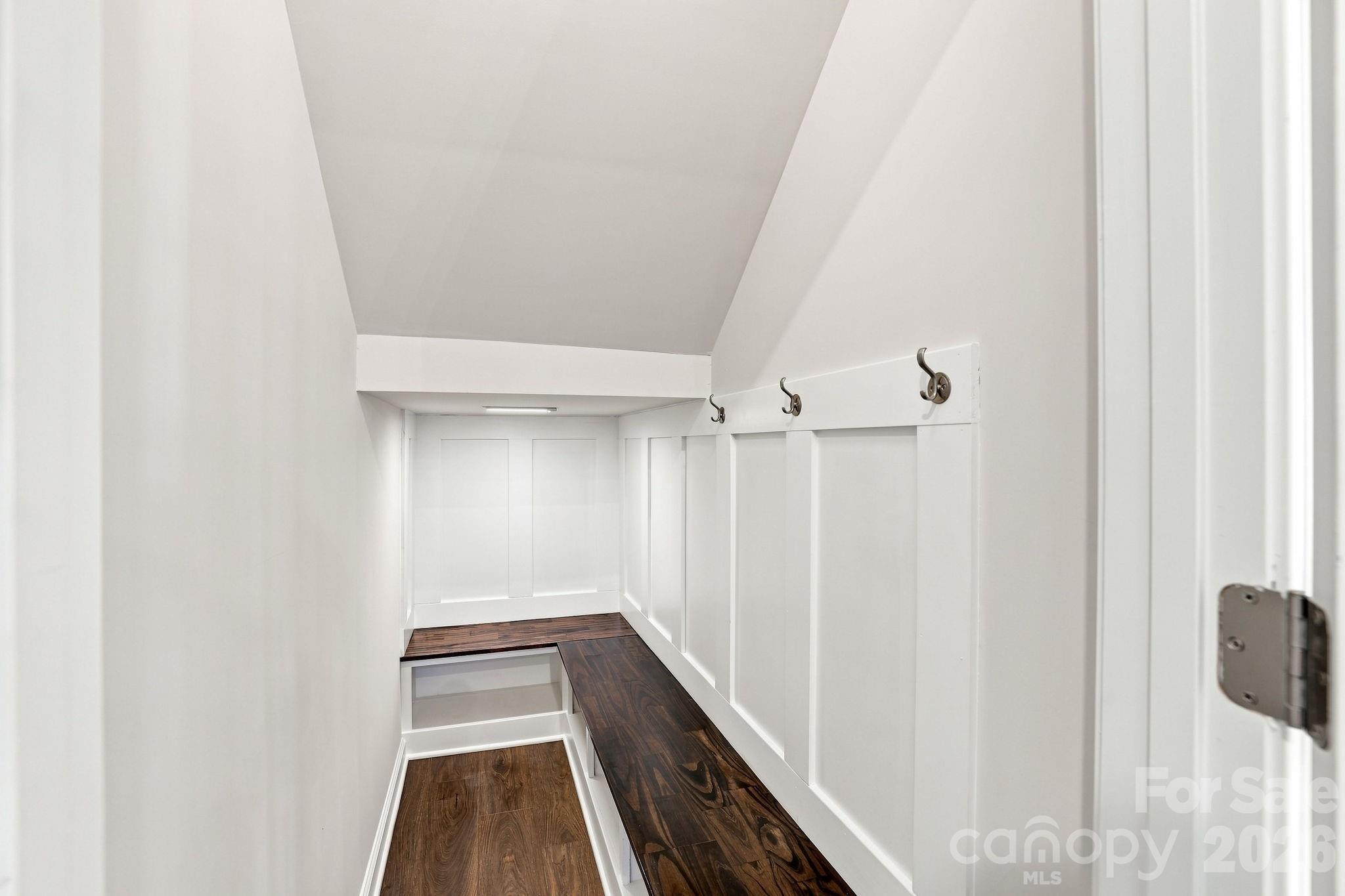 6522 Gopher Road — Lancaster