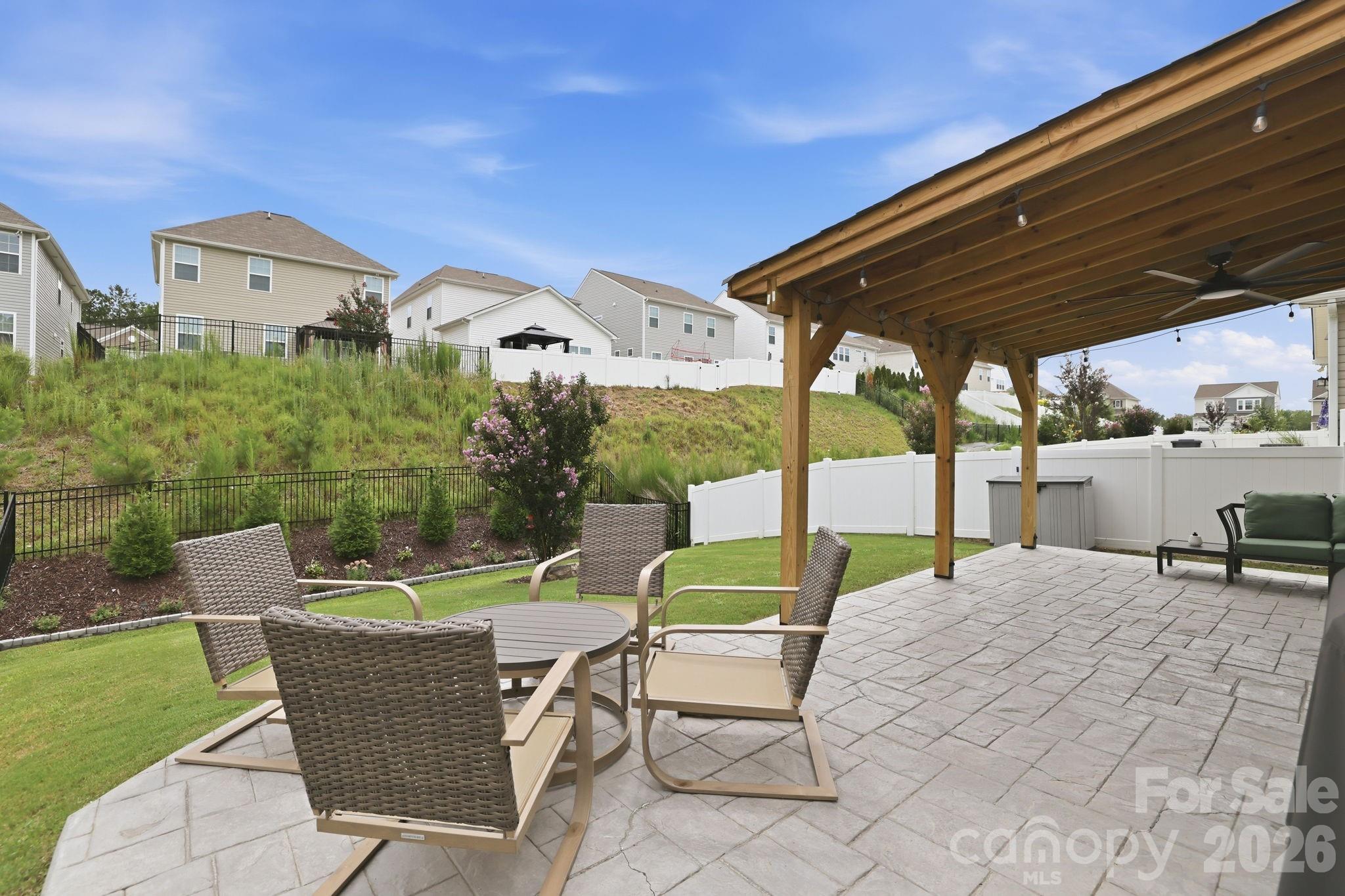 6522 Gopher Road — Lancaster