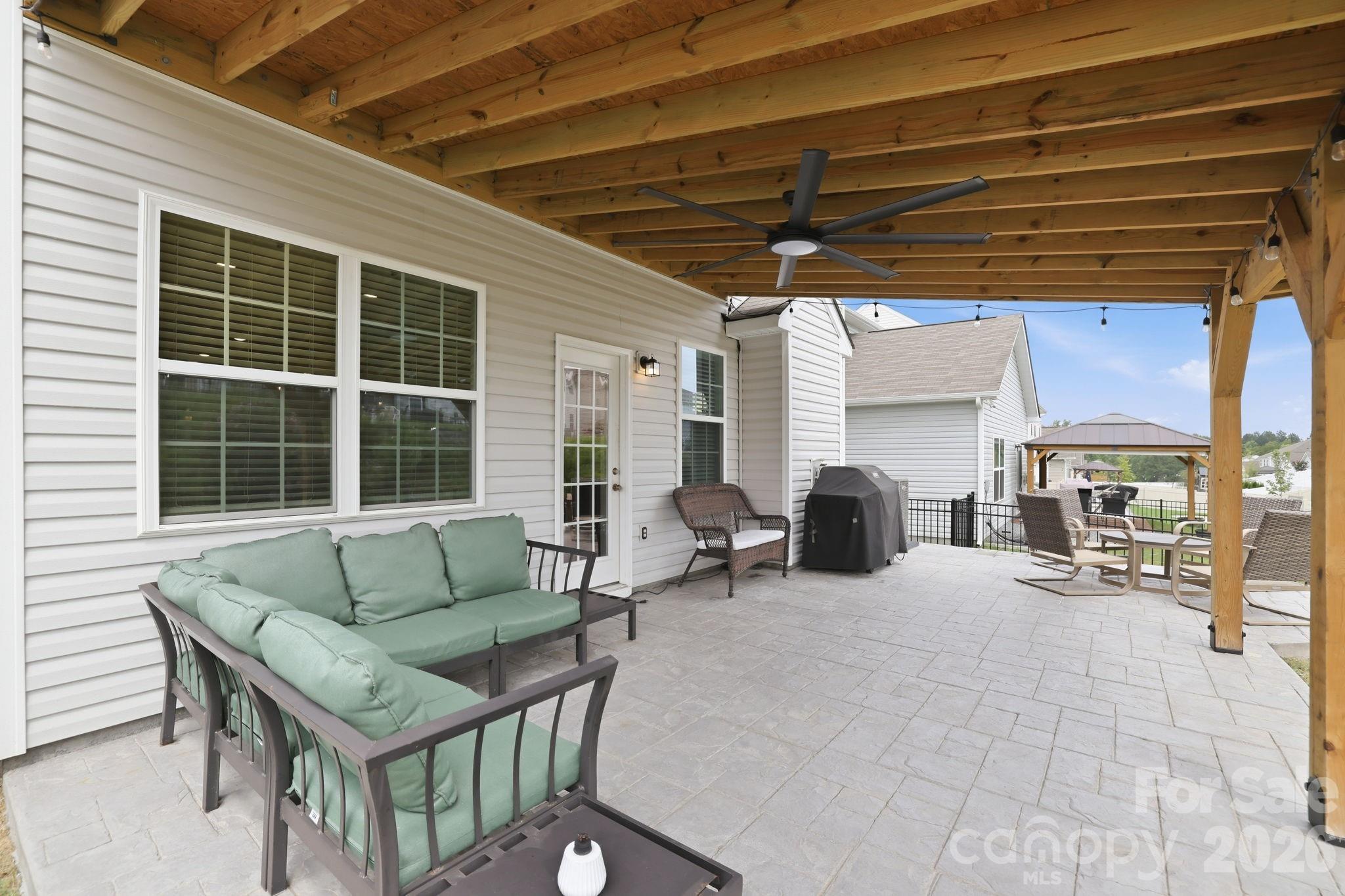 6522 Gopher Road — Lancaster