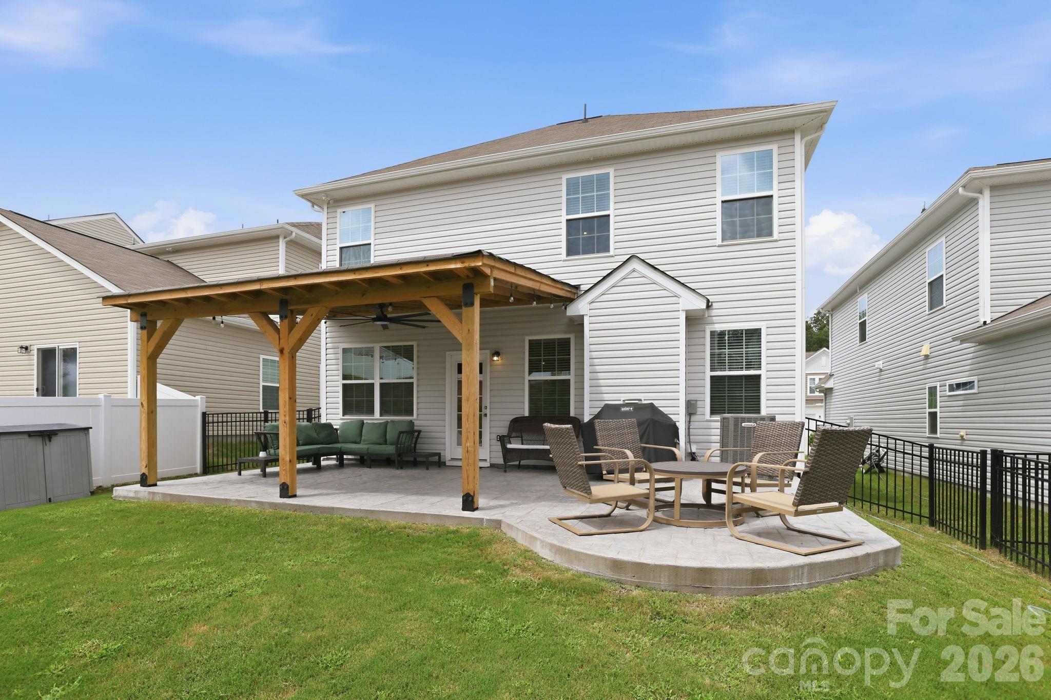 6522 Gopher Road — Lancaster