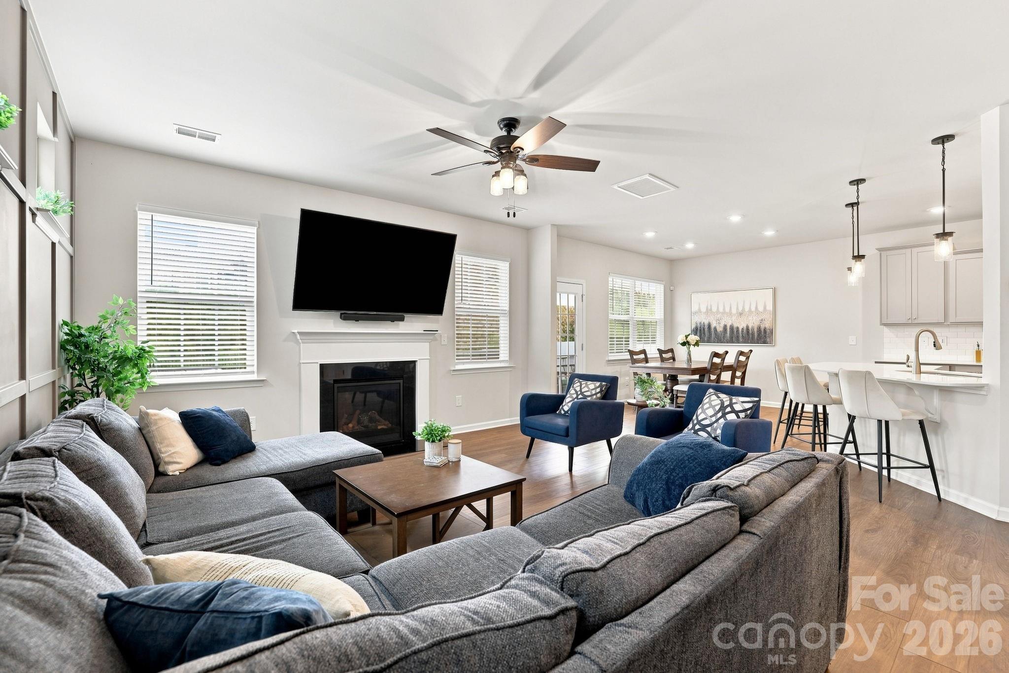 6522 Gopher Road — Lancaster