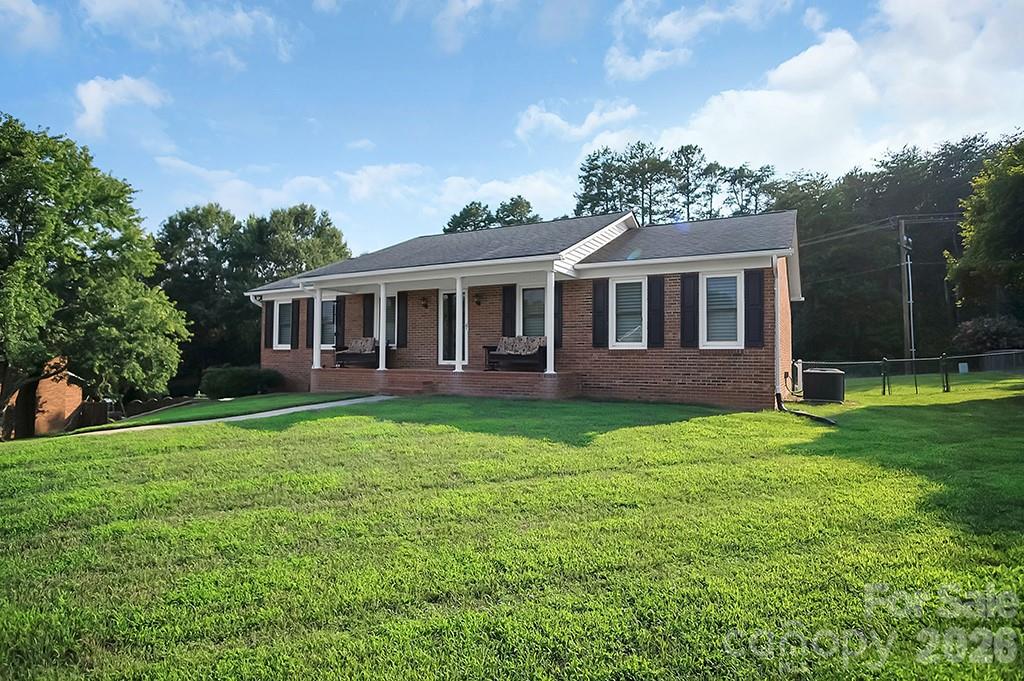 1950 BROWNSTONE Court — Gastonia