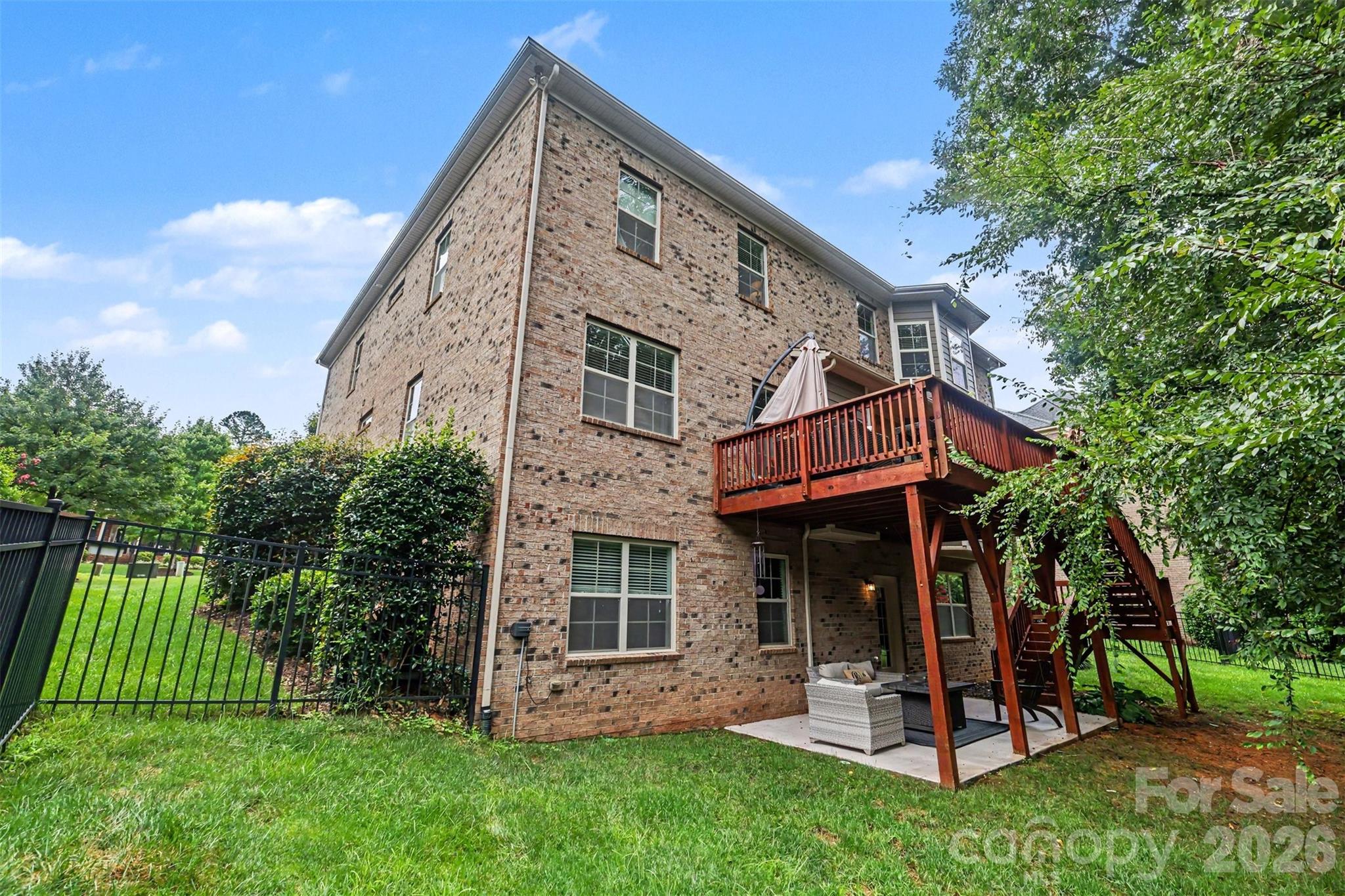 4004 Widgeon Way — Waxhaw