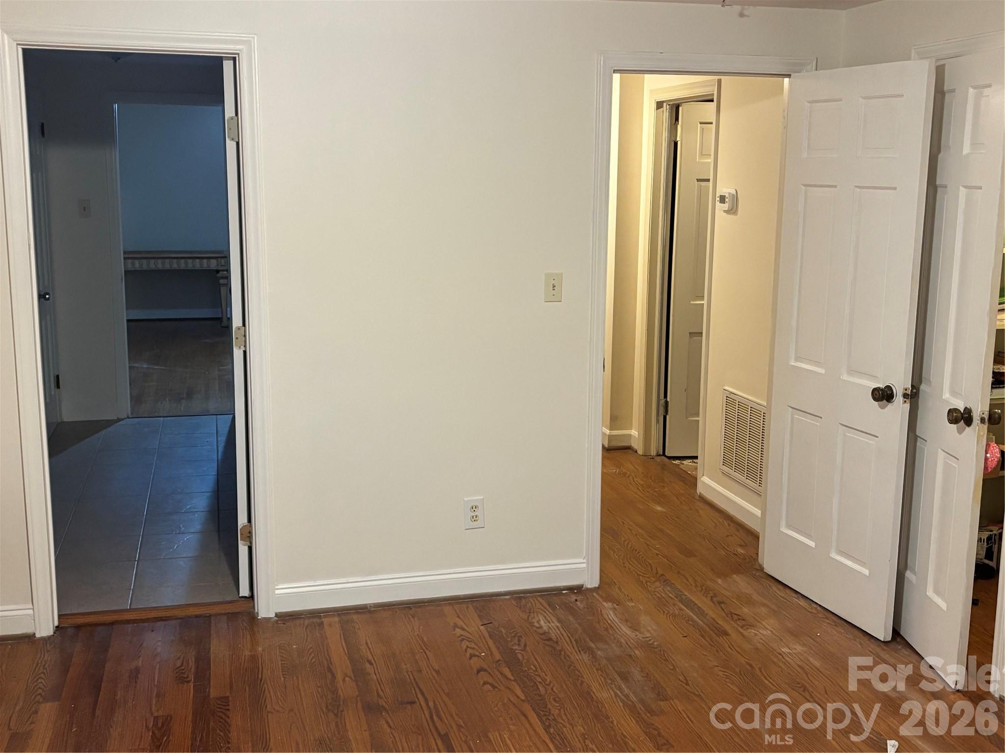 412 Brackenbury Lane — Charlotte