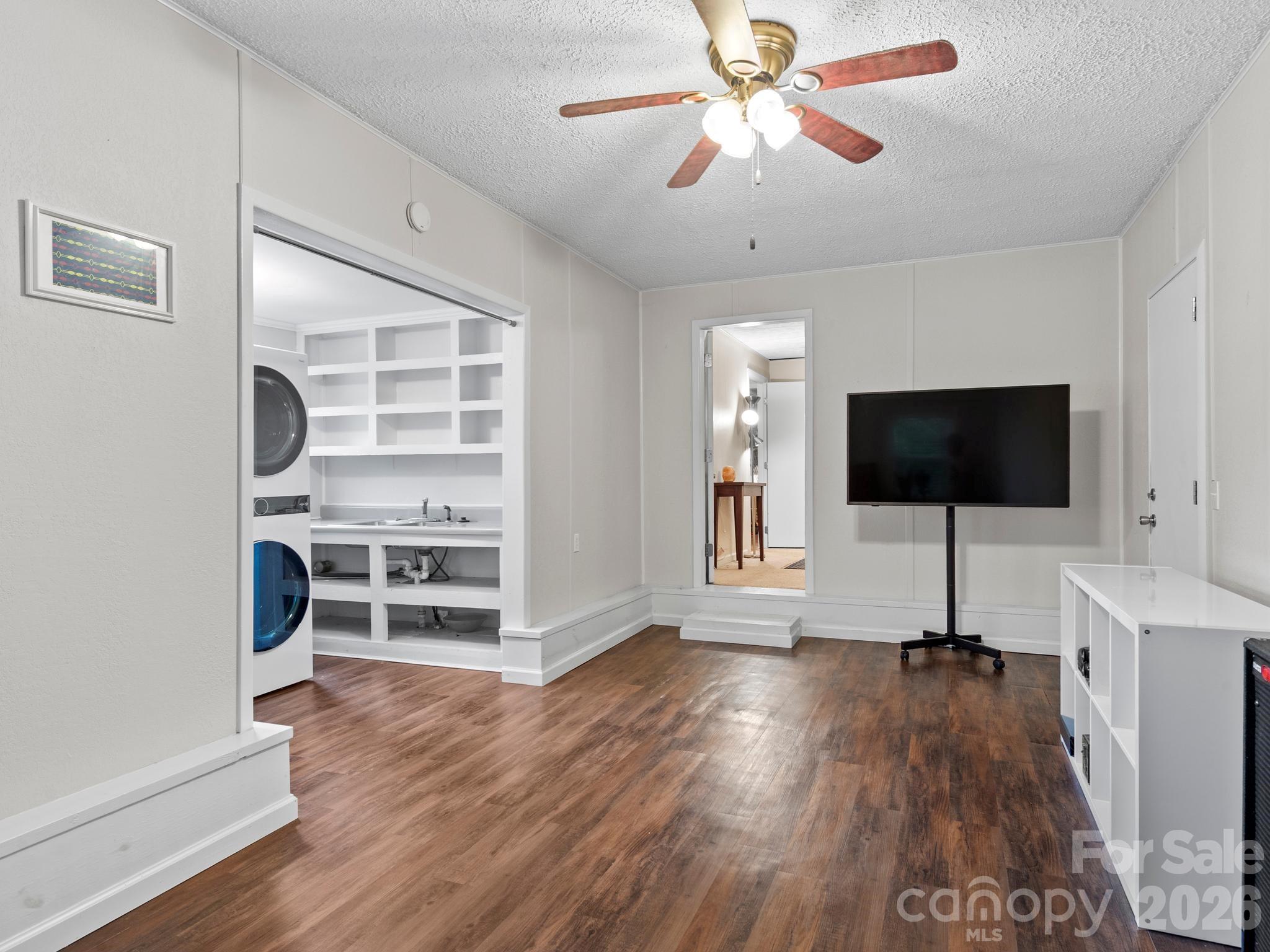 32 Fair Drive — Candler