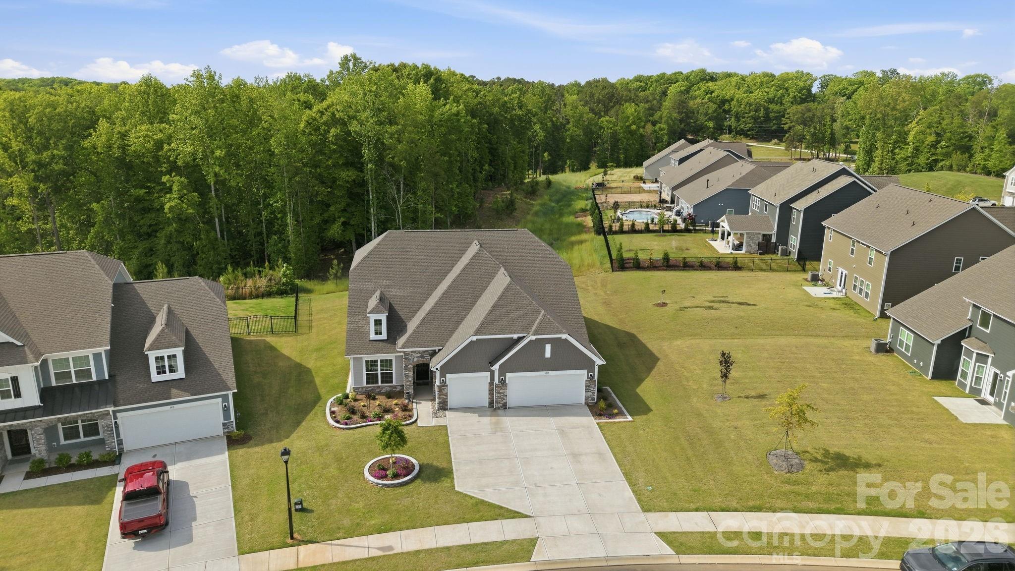 3915 Horsham Street — Fort Mill