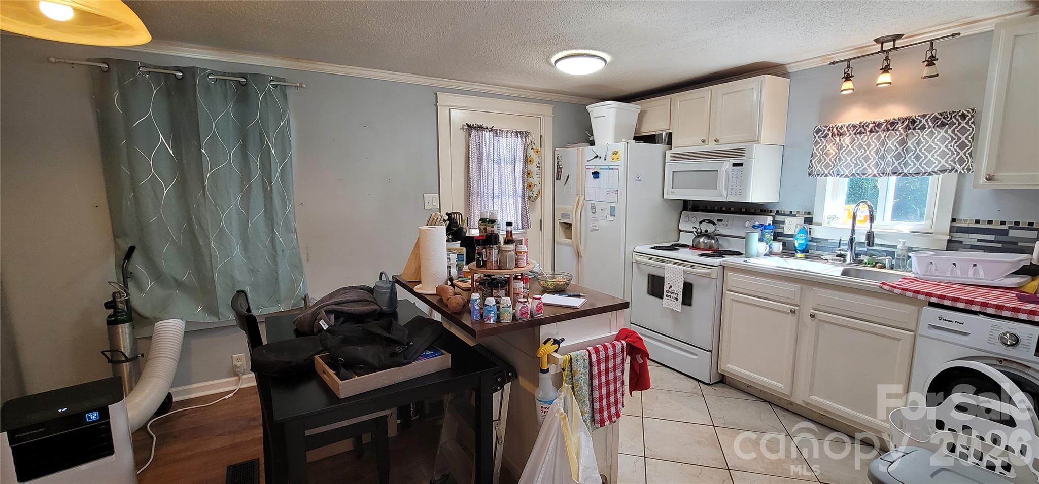 435 Airport Road — Gastonia