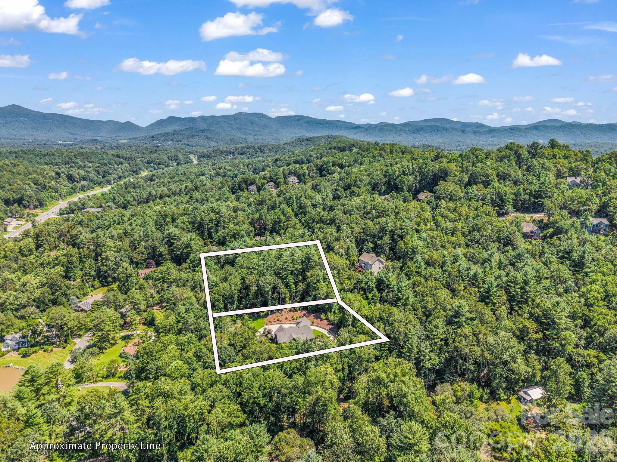 8 Lakeview Drive — Fairview