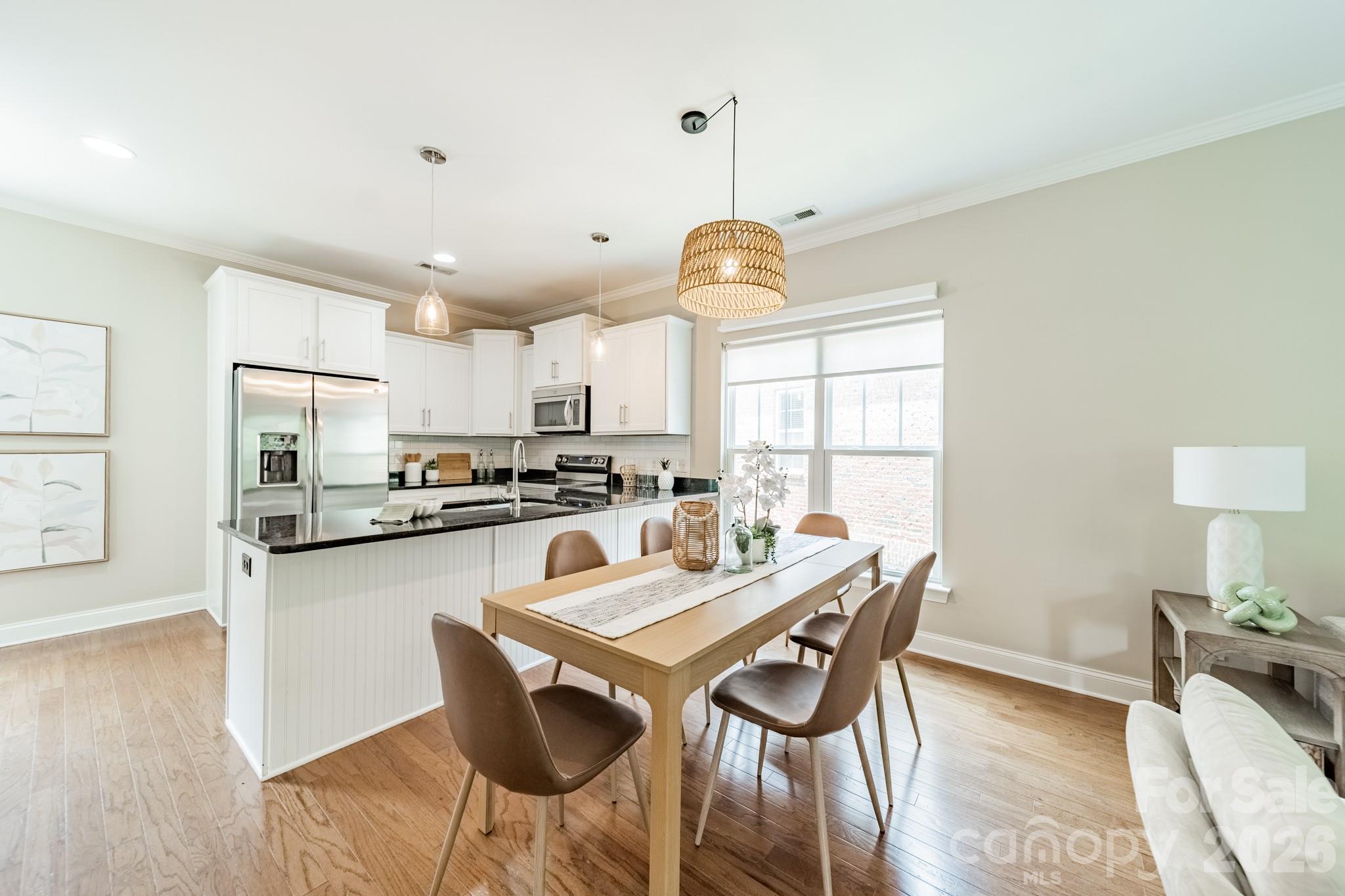 10236 Vanguard Parkway — Huntersville