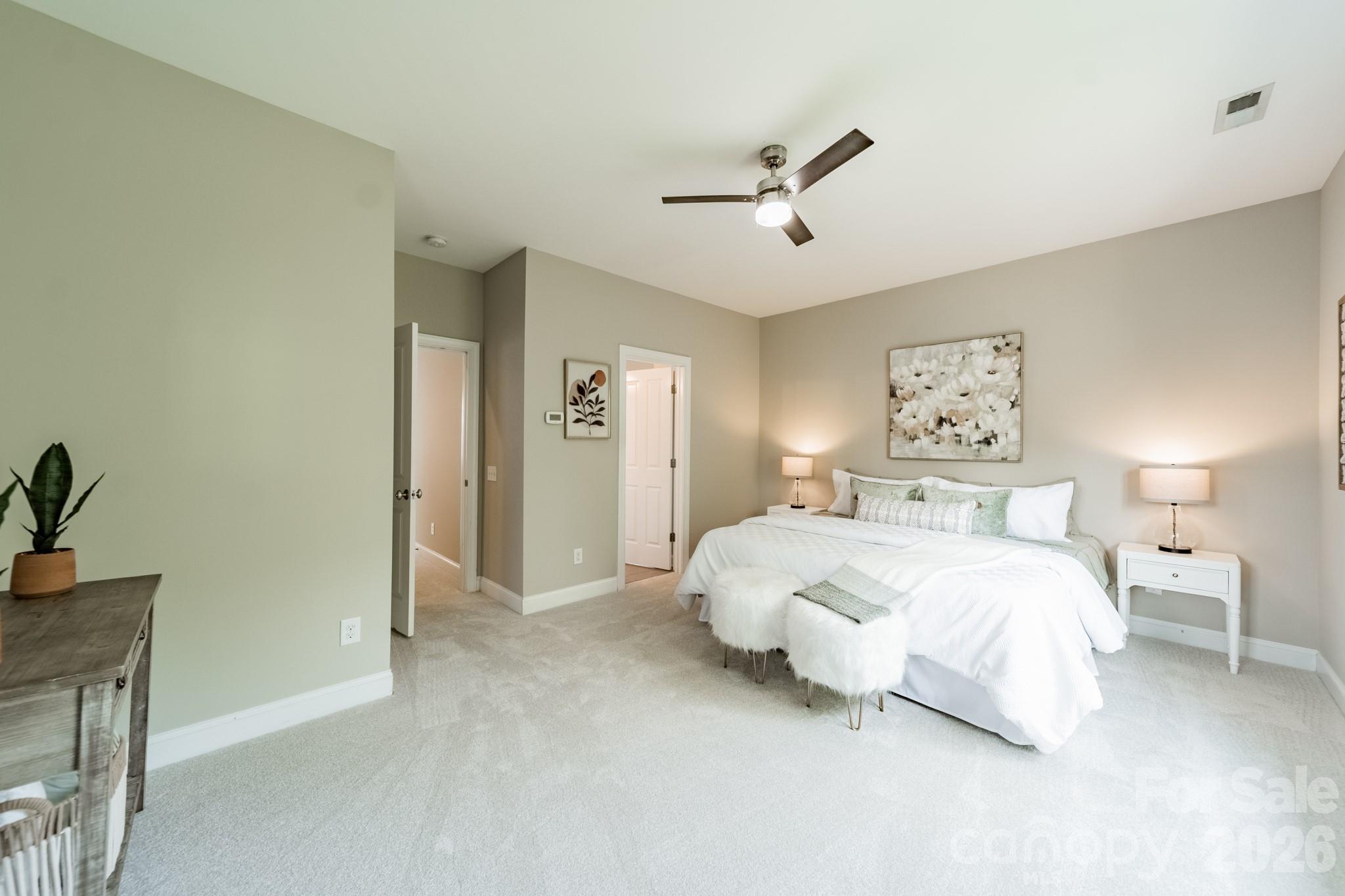10236 Vanguard Parkway — Huntersville