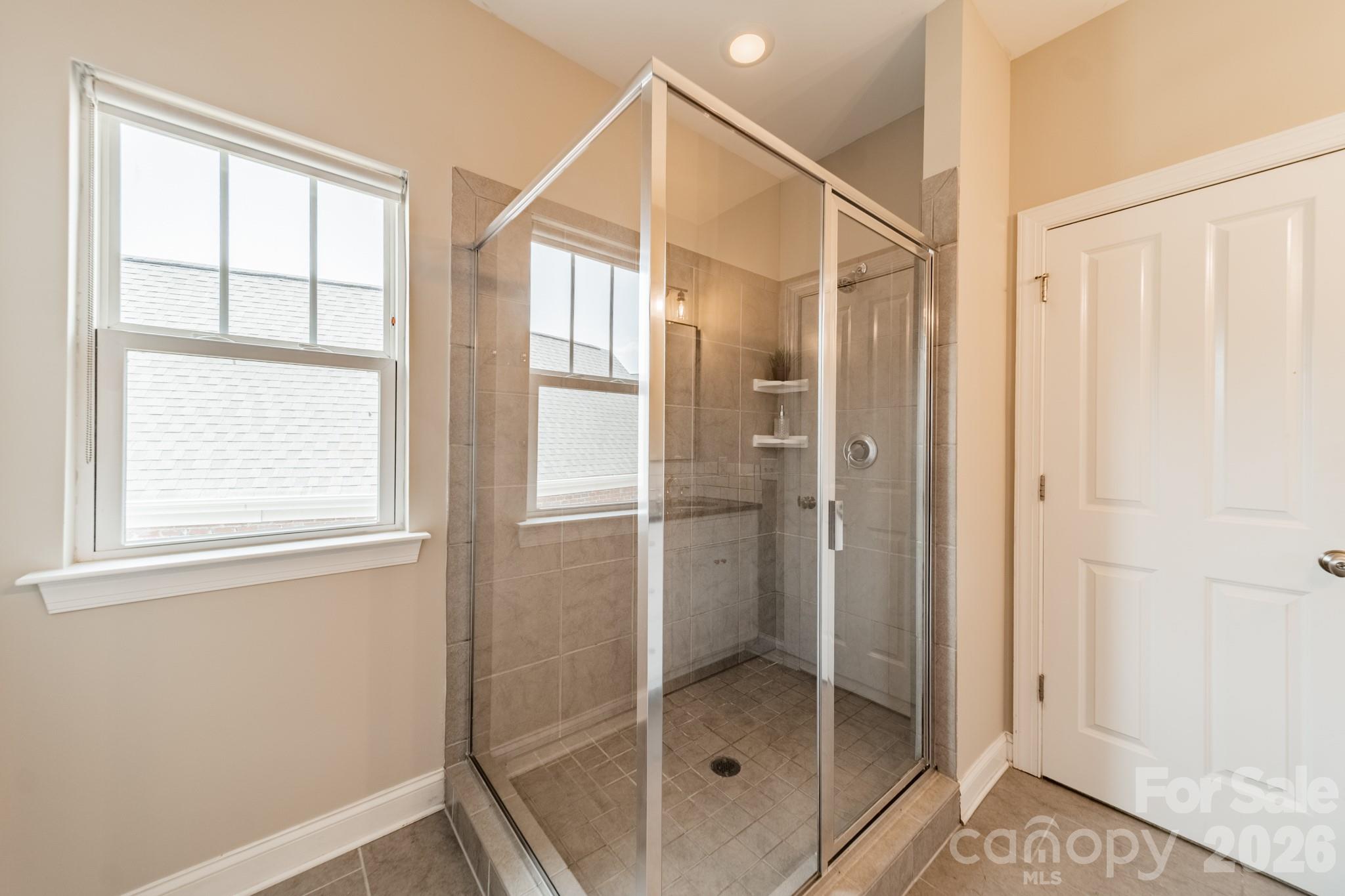 10236 Vanguard Parkway — Huntersville