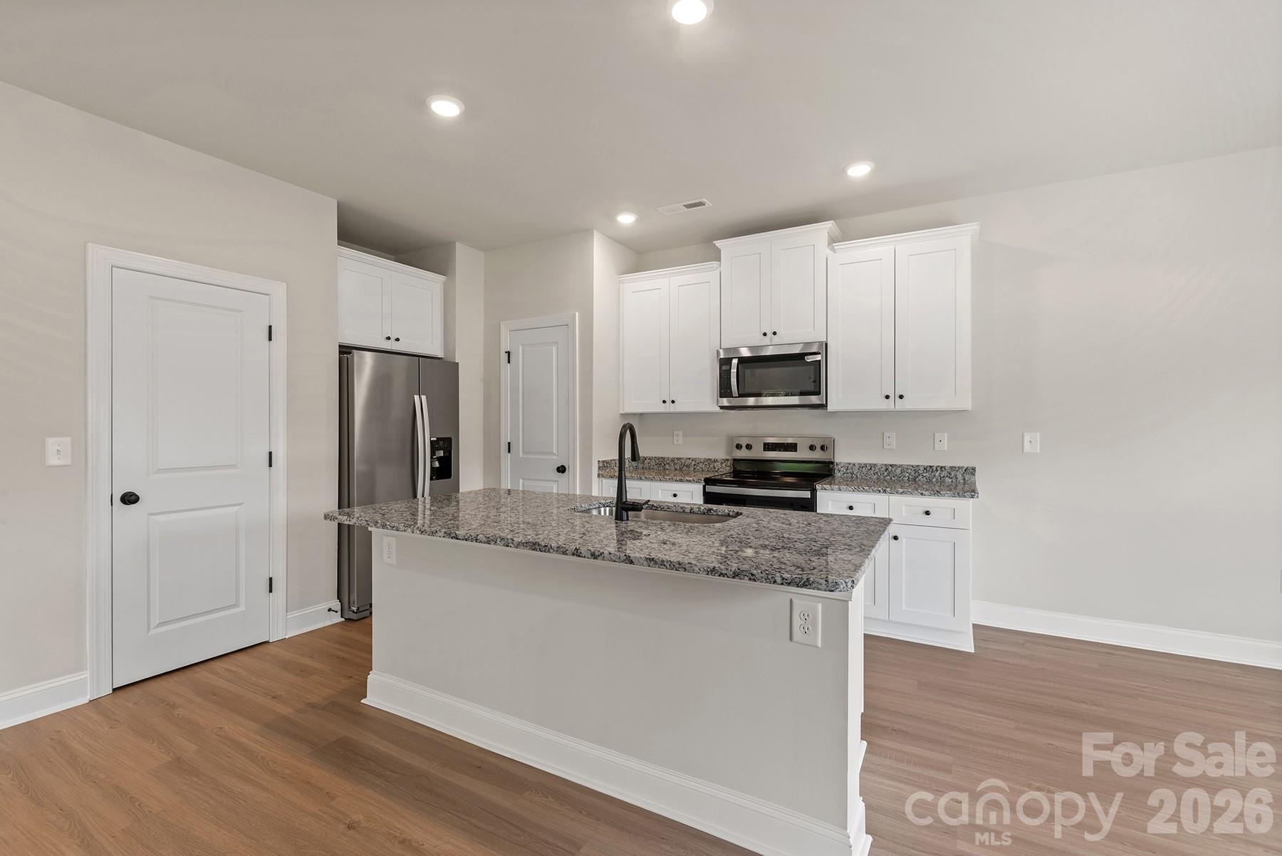 8125 Cravat Court — Charlotte