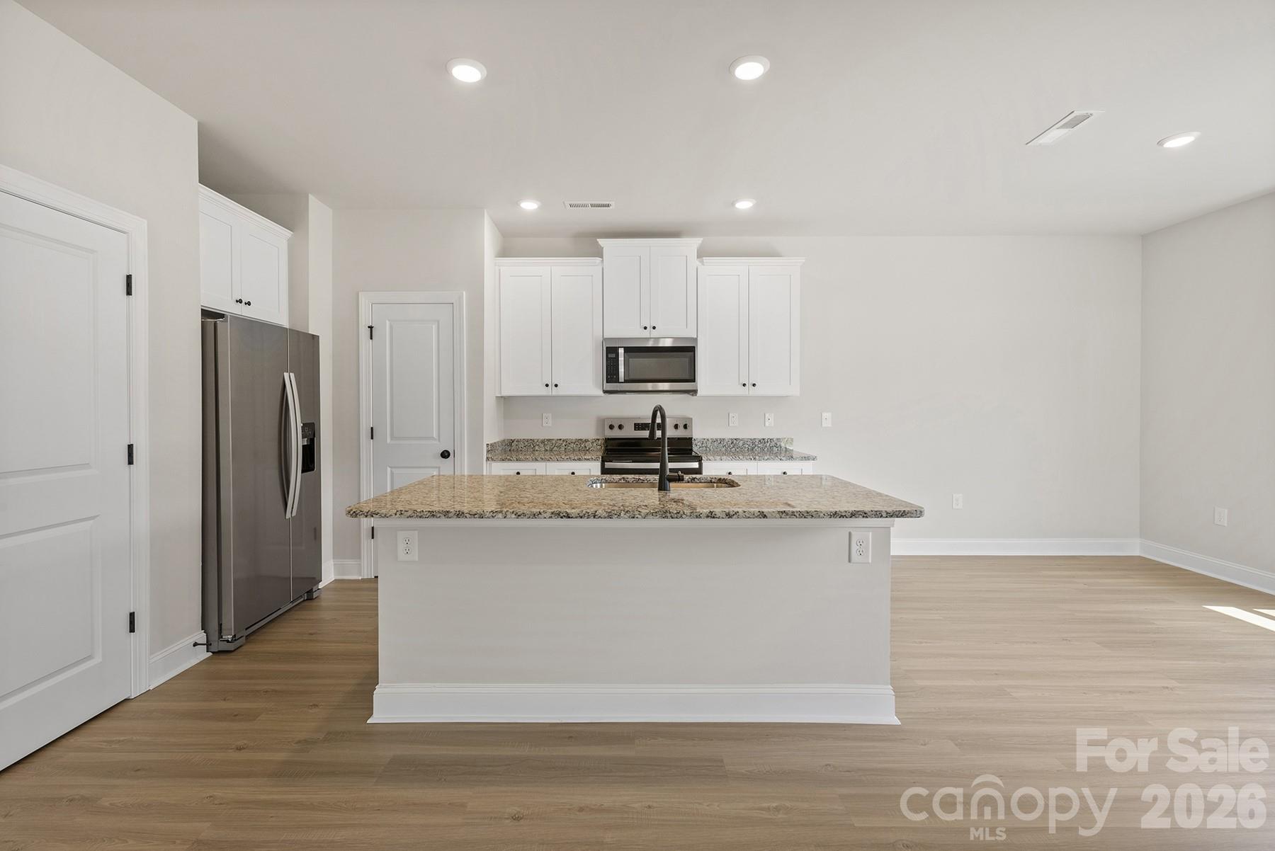 8125 Cravat Court — Charlotte