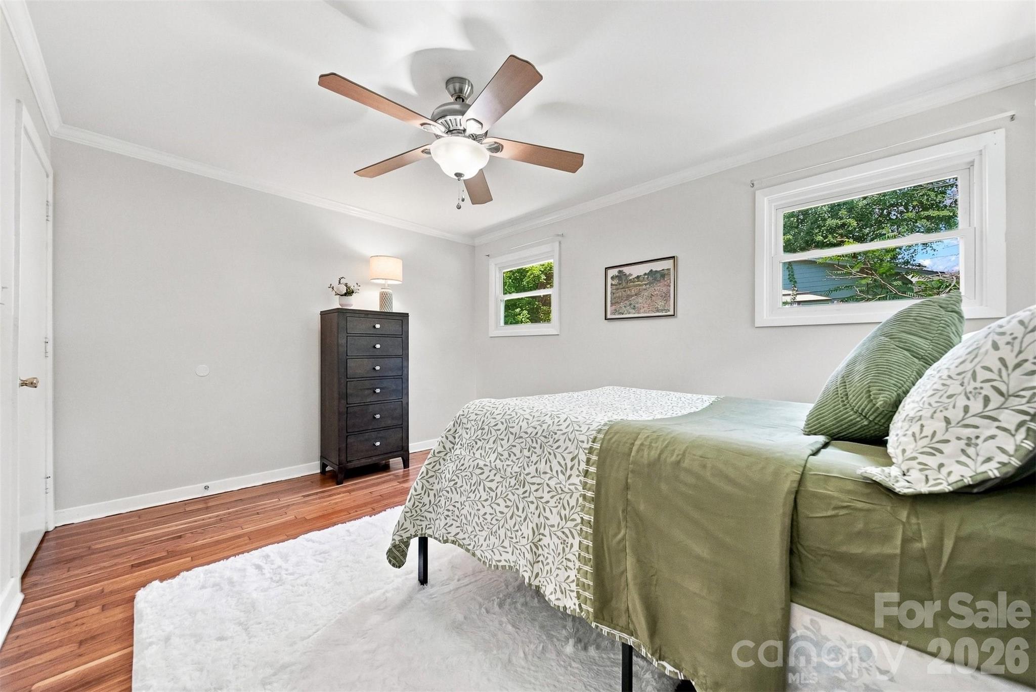 1518 11th Street NW — Hickory